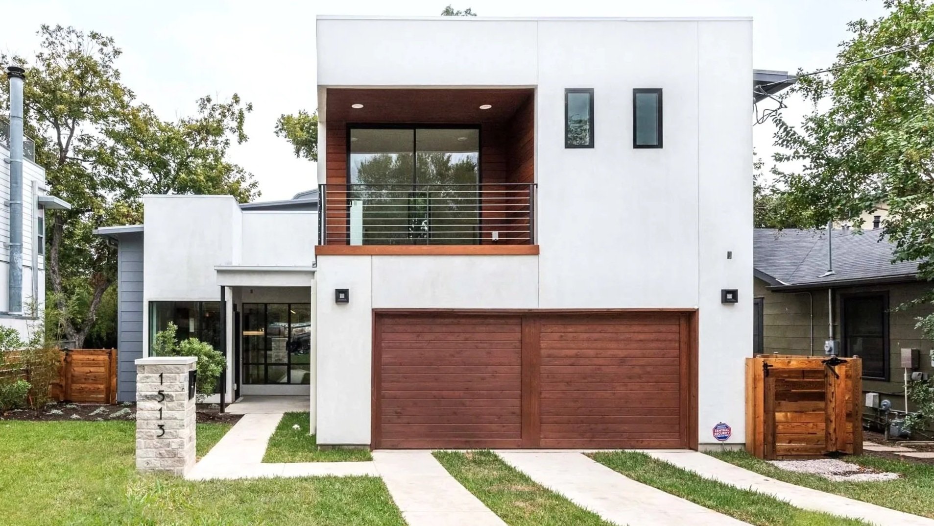 We build beautiful custom homes. 