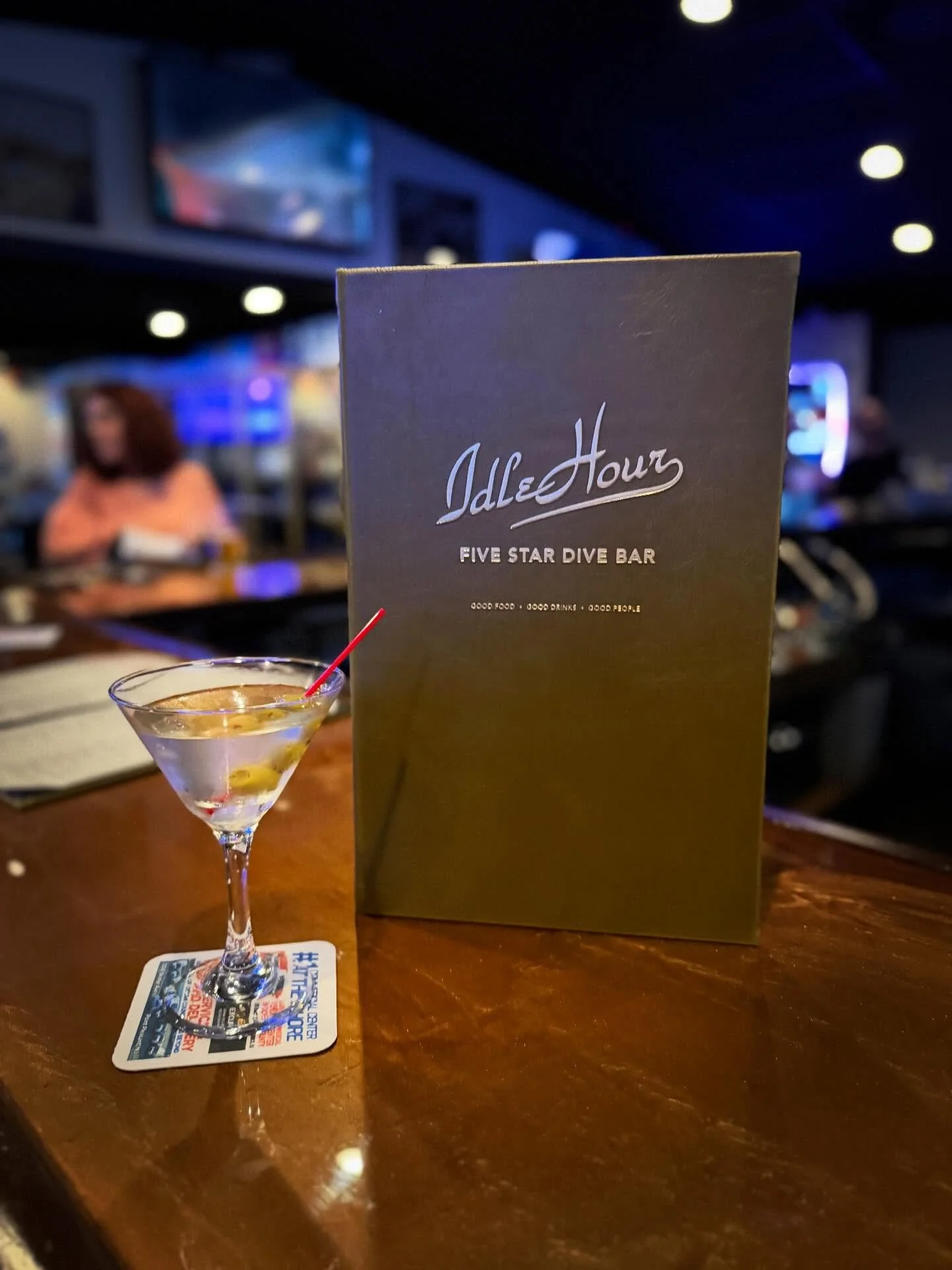 To our regulars&hellip; we kept your favorites.
To everyone else&hellip; we gave you a reason to become one.
 
New menu is here 🍽️

A little more five star.. still your favorite dive. 
Tacos, fresh seafood &amp; the return of the steak sandwich. 

M