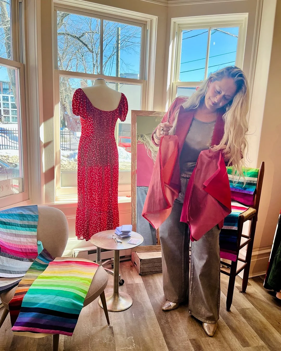 My heart is so full after Saturday&rsquo;s Pretty in Pink pop-up at Sweet Pea 💗🌷🎀

There is something so special about women gathering, playing with colour, hyping each other up, and discovering shades that make them feel radiant.

From soft balle