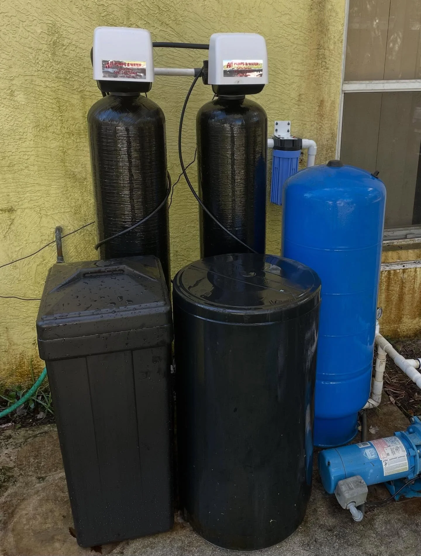 New Filter Friday! 

We installed a new 10x54 water softener with premium color removal resin, new 10x54 carbon filter to remove impurities, and a new 10 inch sand filter to get rid of sand and silt from the well. 

Another happy customer who now has