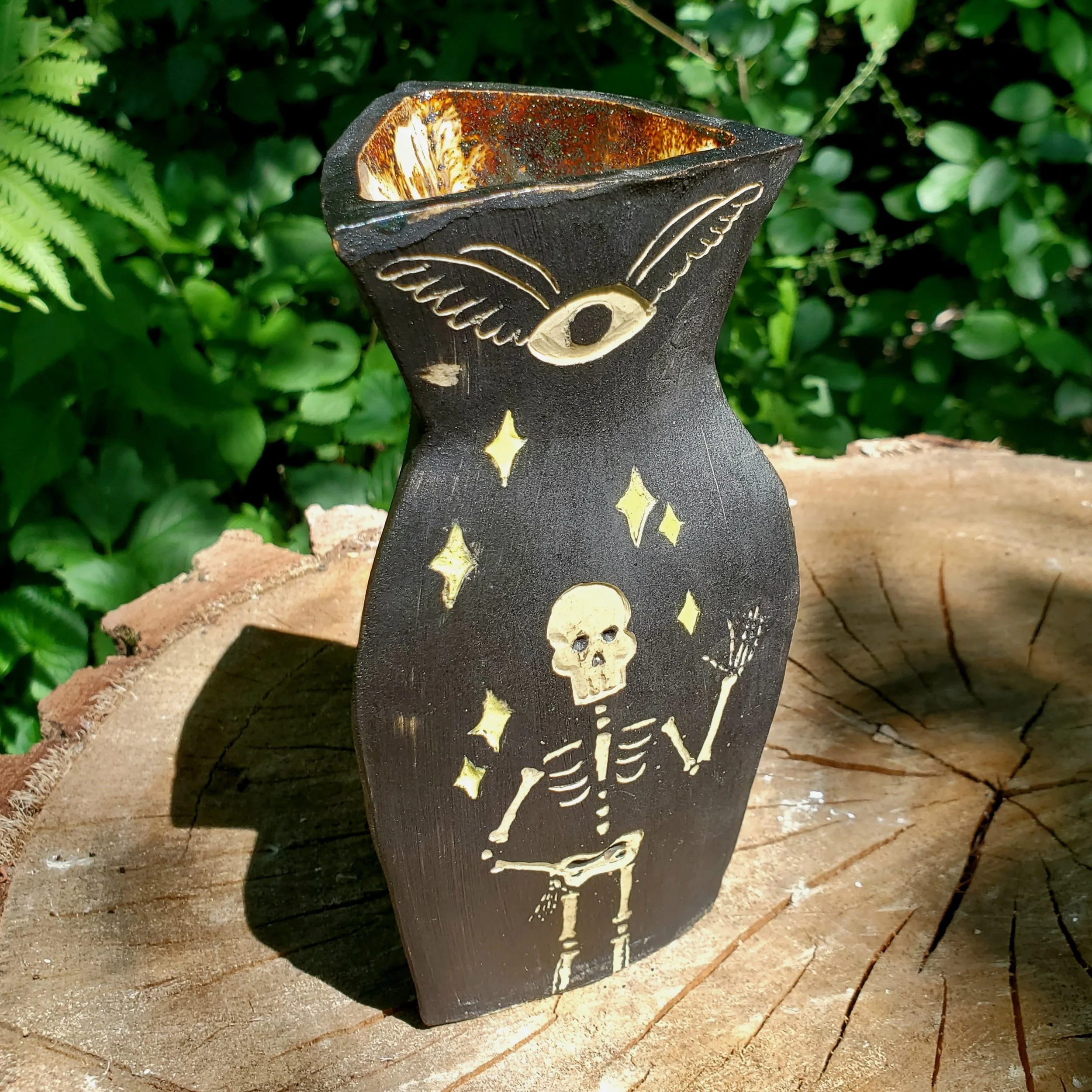 Skeleton Tri-Sided Vase