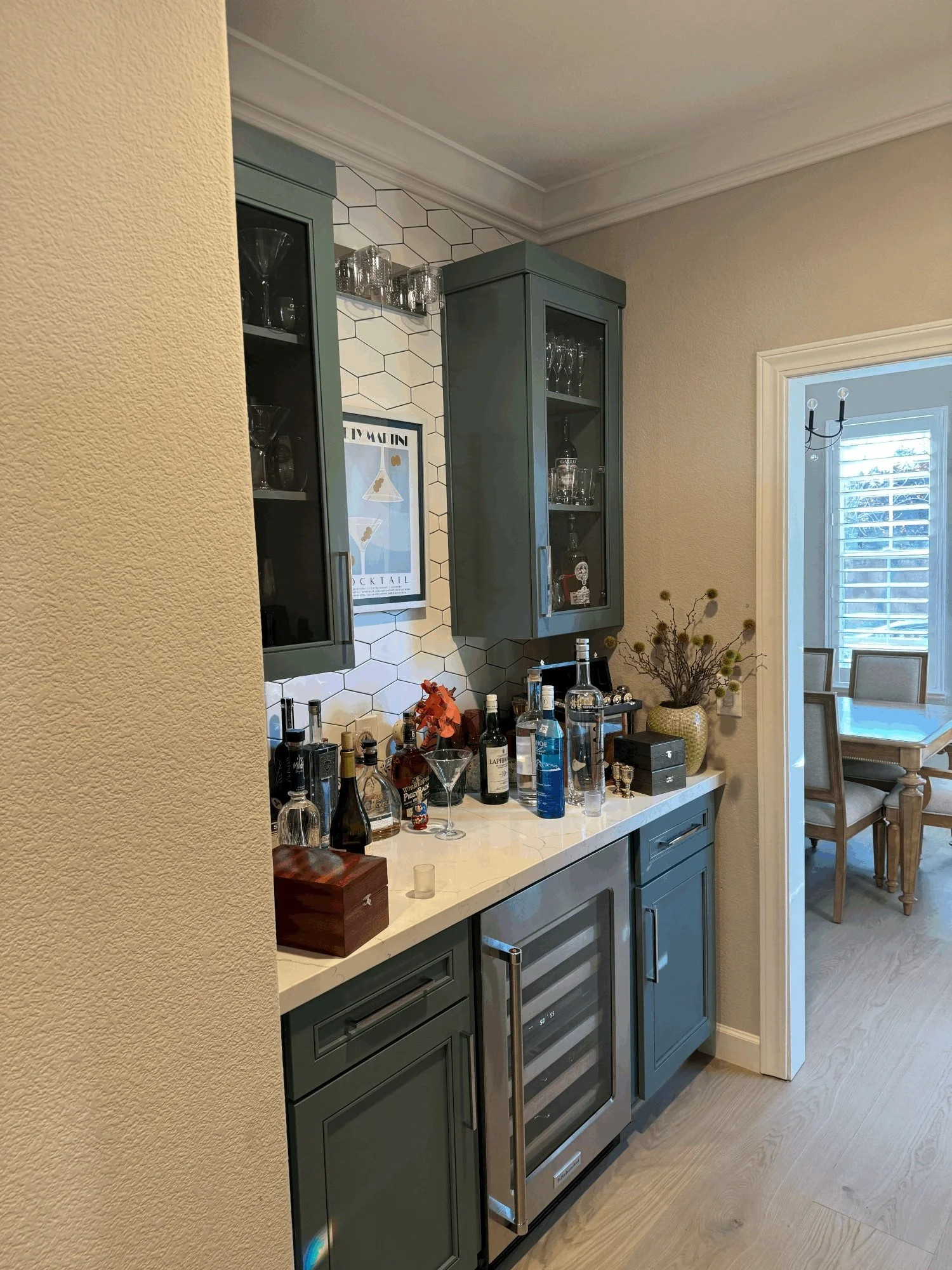 wall-bar.jpg