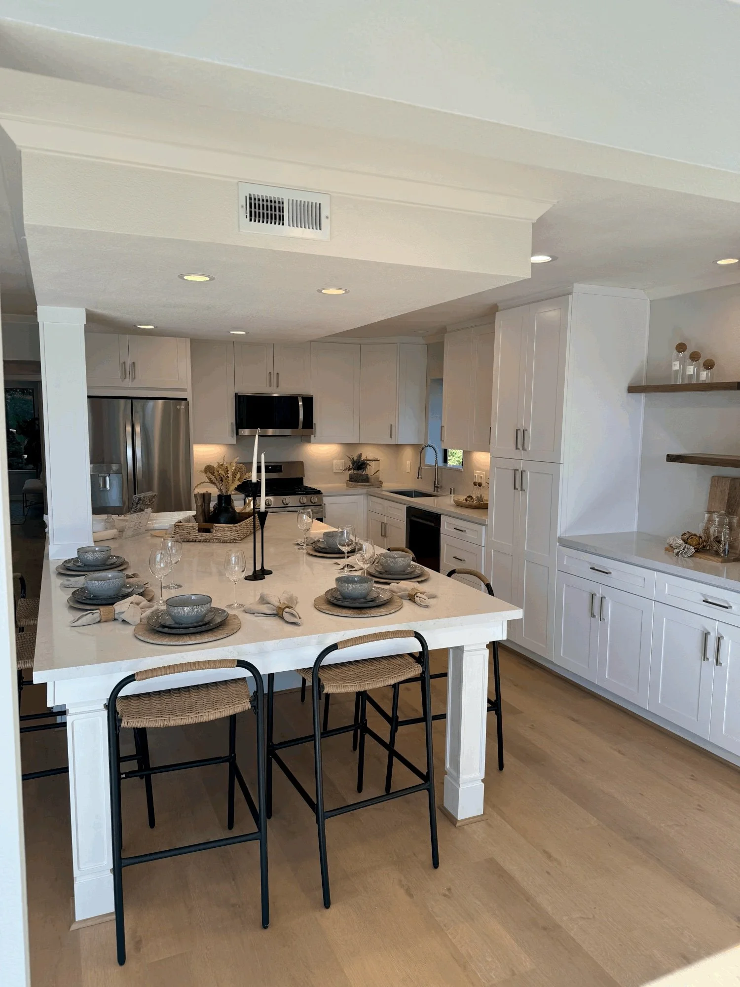 kitchen-island.jpg