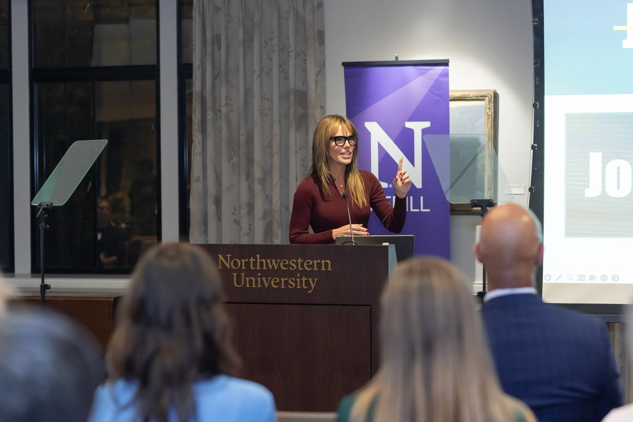 wendy-mcmahon-delivering-keynote-at-medill-school-of-journalism.jpg