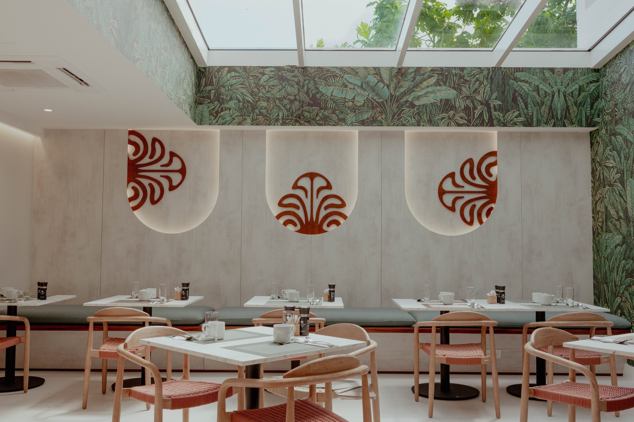 Papeete business travel hotel - restaurant