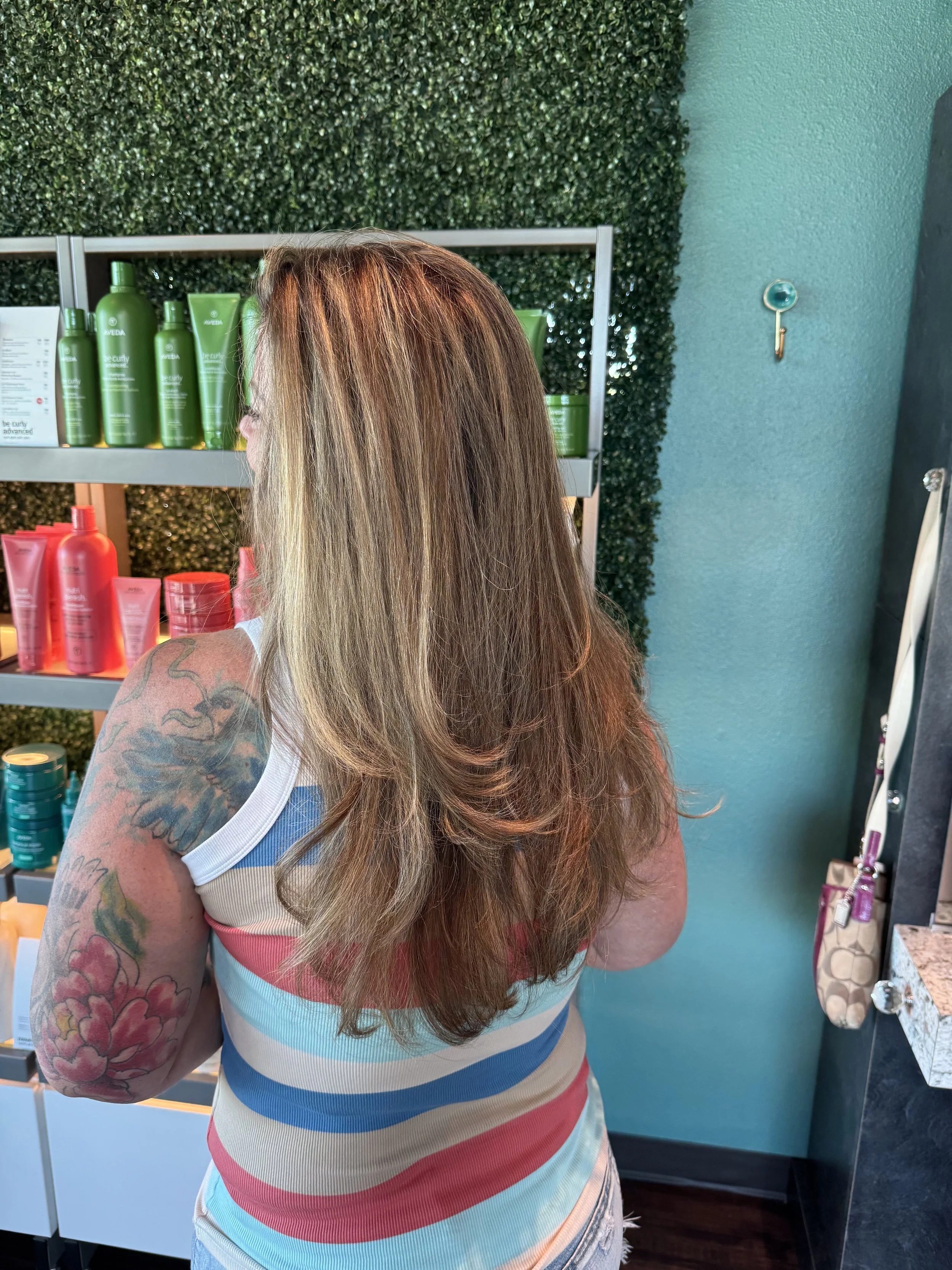 Ravissante-AVEDA-Monument-CO-salon-spa-haircuts-haircolor20.jpeg