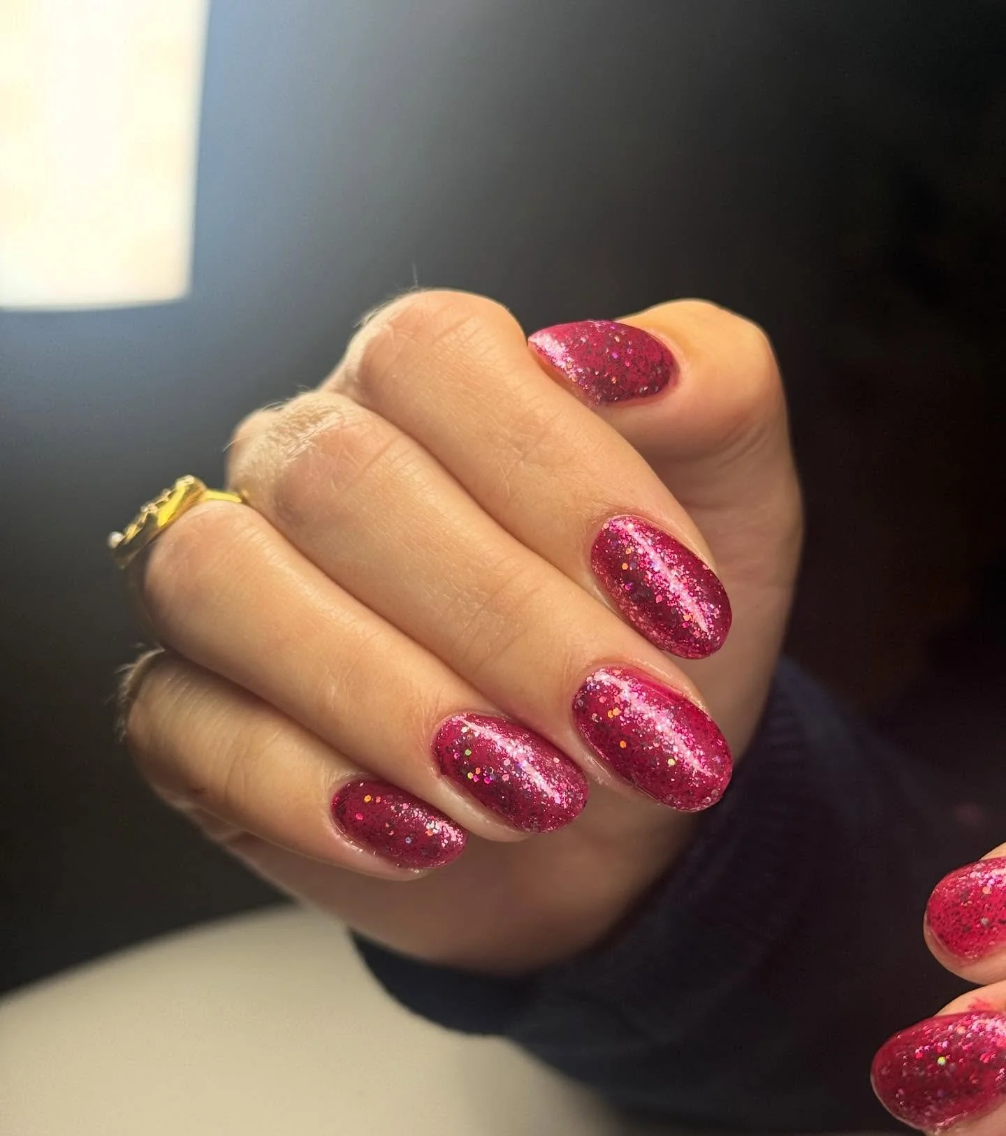 : strength, protection and real growth 💅✨
This pink shine isn&rsquo;t just about beauty 💖
BIAB strengthens the natural nail, creates a protective layer, prevents breakage and supports healthy growth. The result: stronger, more resistant and beautif