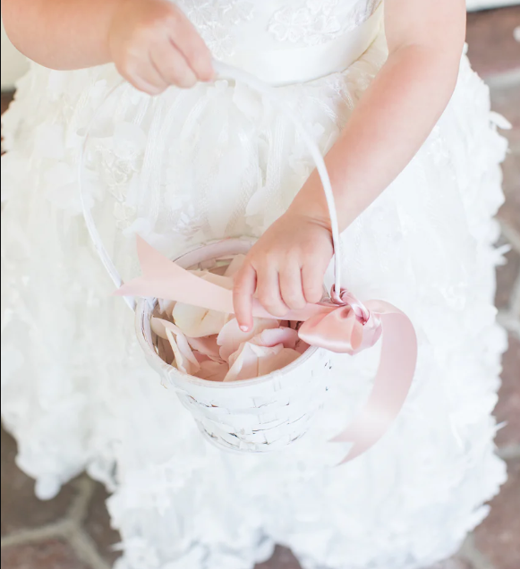 Flower Basket w/Petals