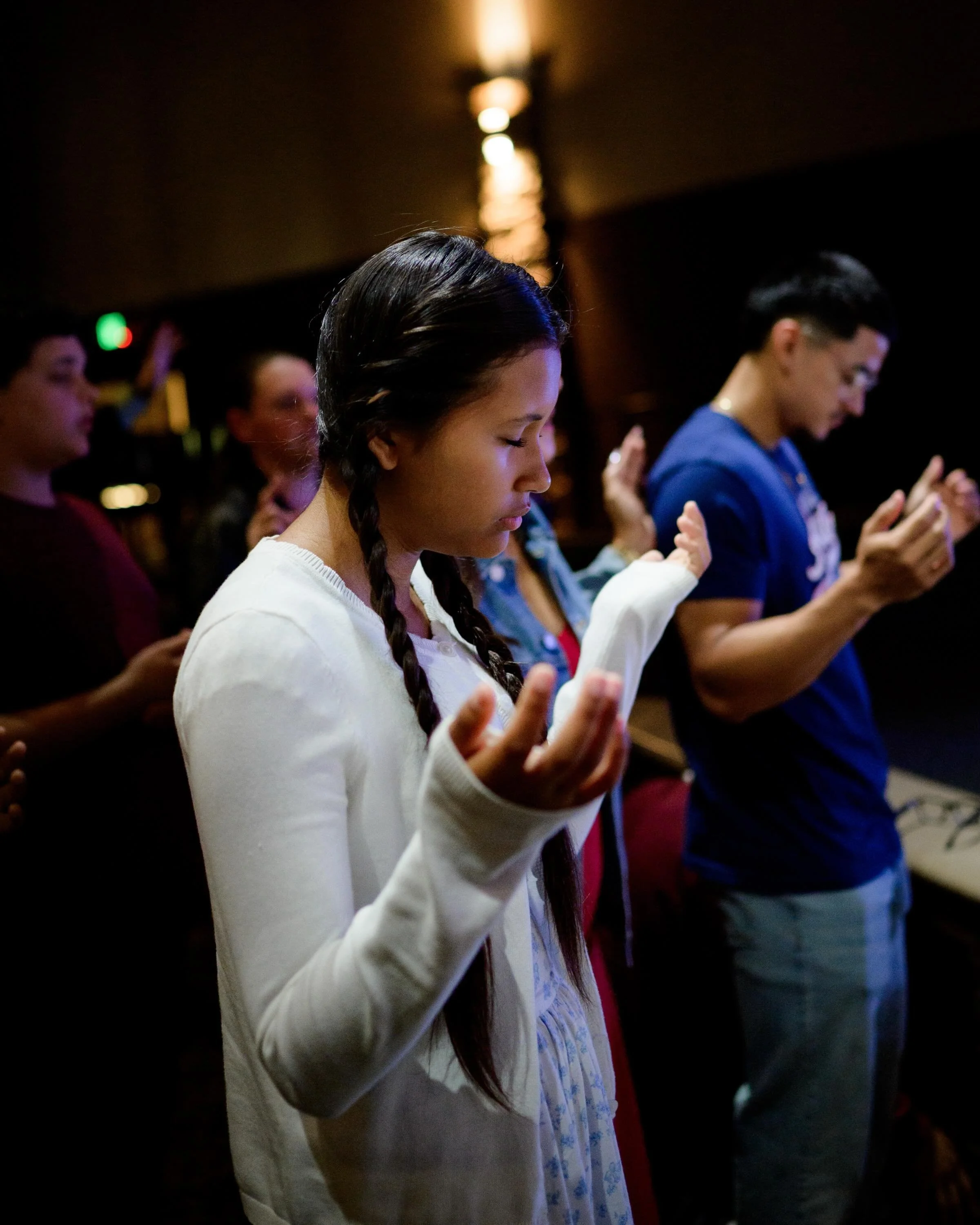Worshipping together as a family 🫂🎶

Join our family tonight for more worship , fellowship , &amp; the word of God at the bellflower campus!