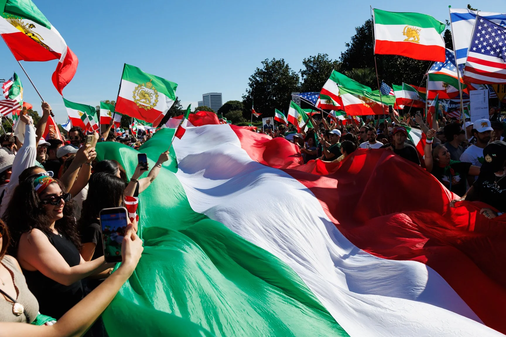 IranCelebrateStrikes-29.jpg