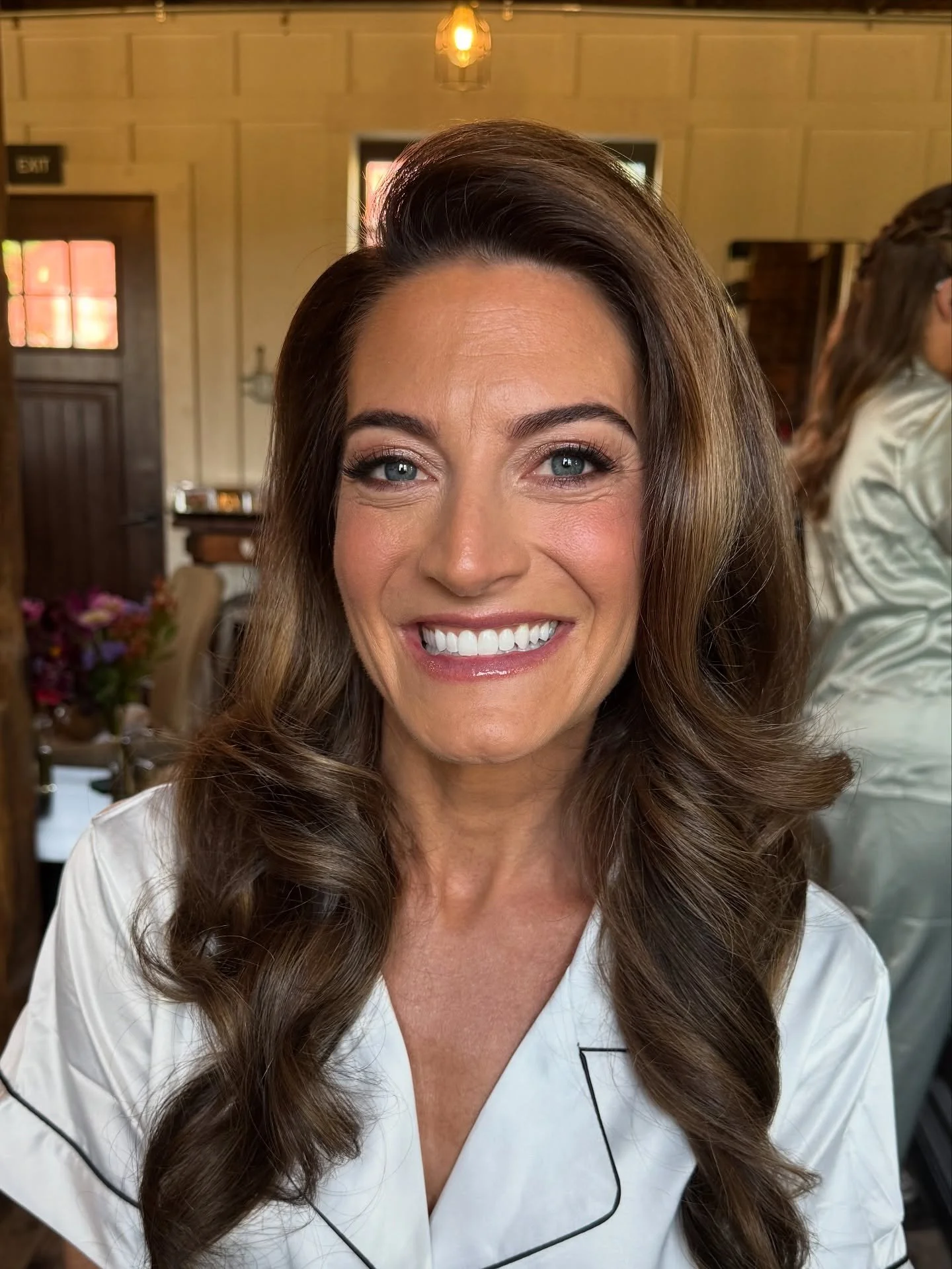 A different kind of before and after 

Differences from the trial to wedding day: 

- i had Jacquelyn stop using her retinol 2 weeks prior to her wedding. Her foundation stayed on her skin so much better and i had less issues combating dryness and re