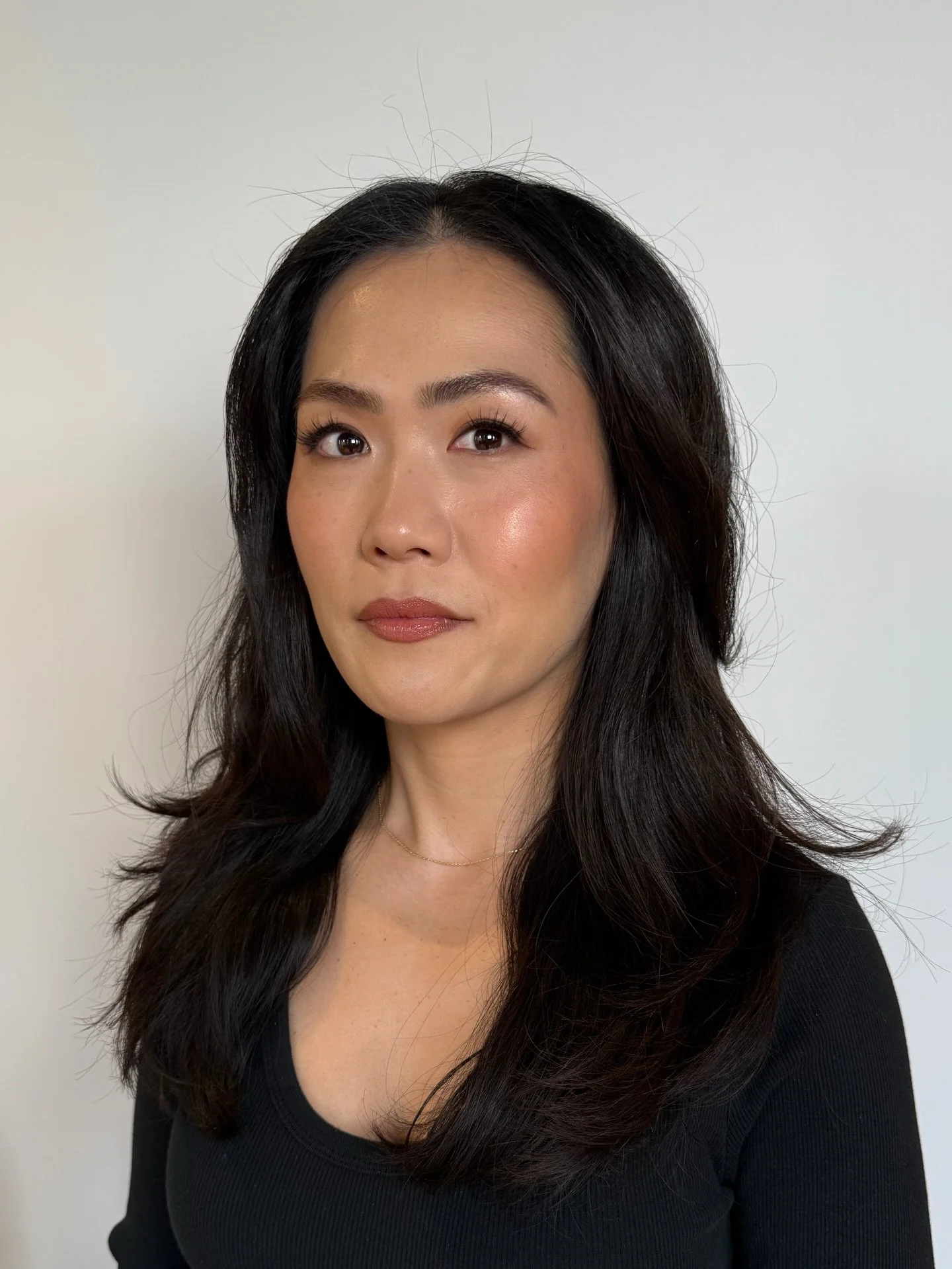 I&rsquo;m obsessed with this look and the lighting setup at my new space at @thepopulace.co 

The light in the space changes drastically as the day goes on. And is completely different from my old space, even though both studios are south facing and 