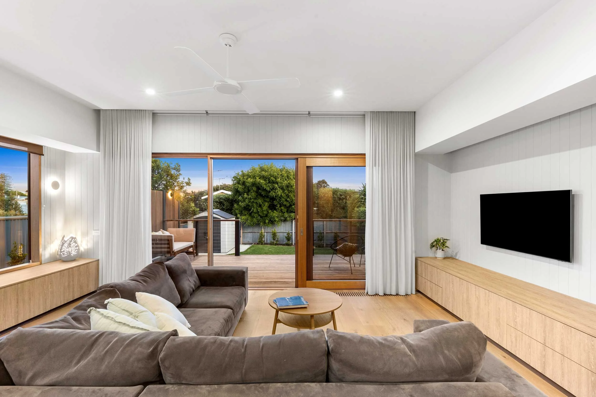 JDM-design-and-construction-raglan-street-queenscliff-victoria-1698866236923_bwrm-15.jpg