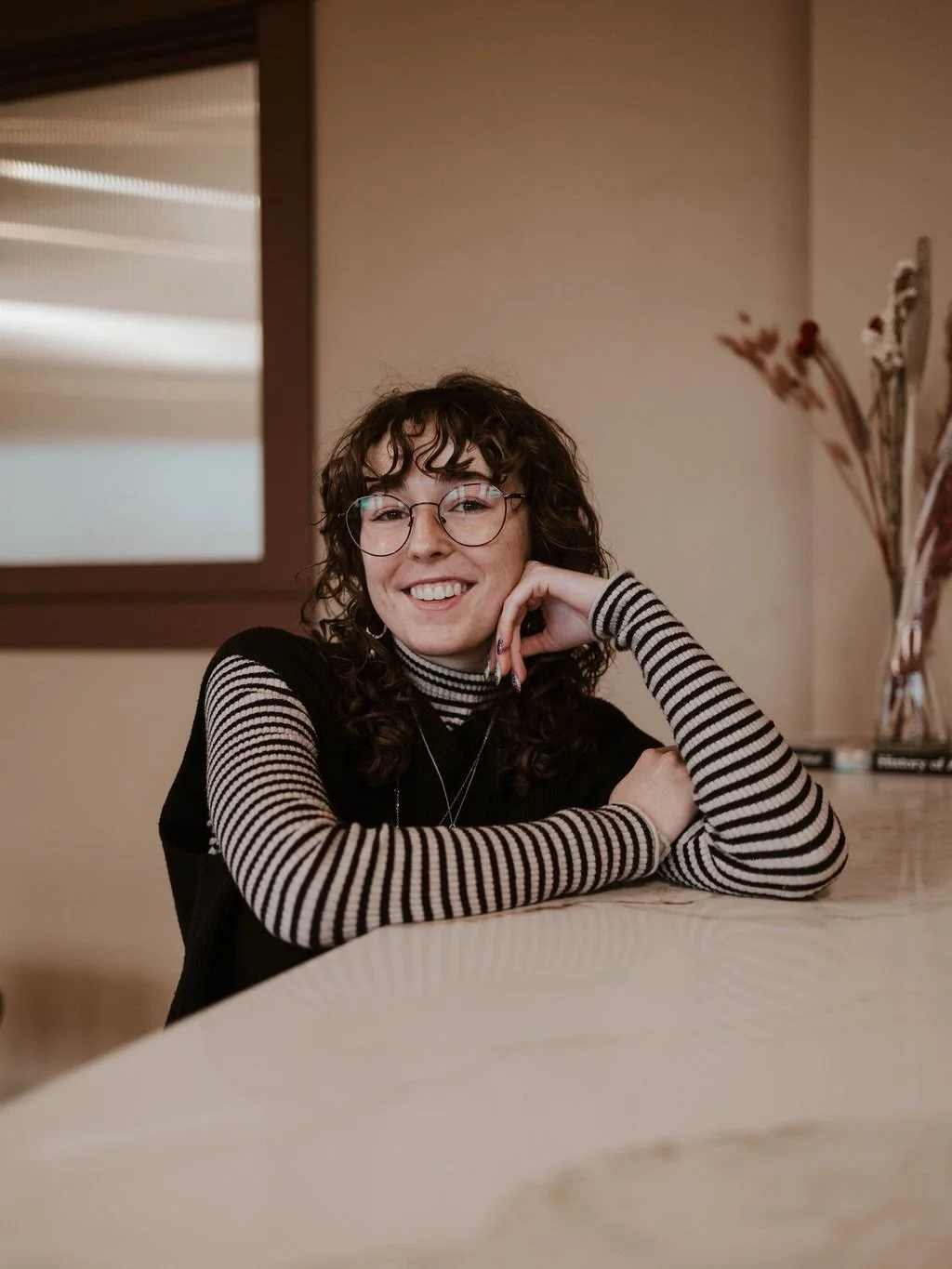 Hi everyone!! 🤎

My name is Izzy (Isabelle)! I&rsquo;m the human behind this Instagram page and the Studio Manager here at Club Adorned. I&rsquo;m so excited to meet you all. Truly, you&rsquo;re what makes this space so special.

A little bit about 