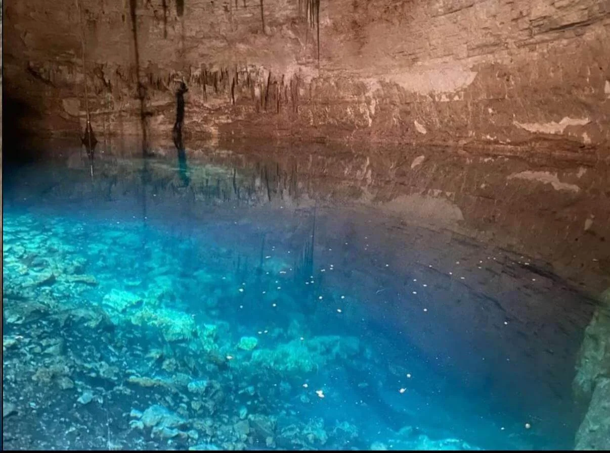 Tekom_Cenote.jpg