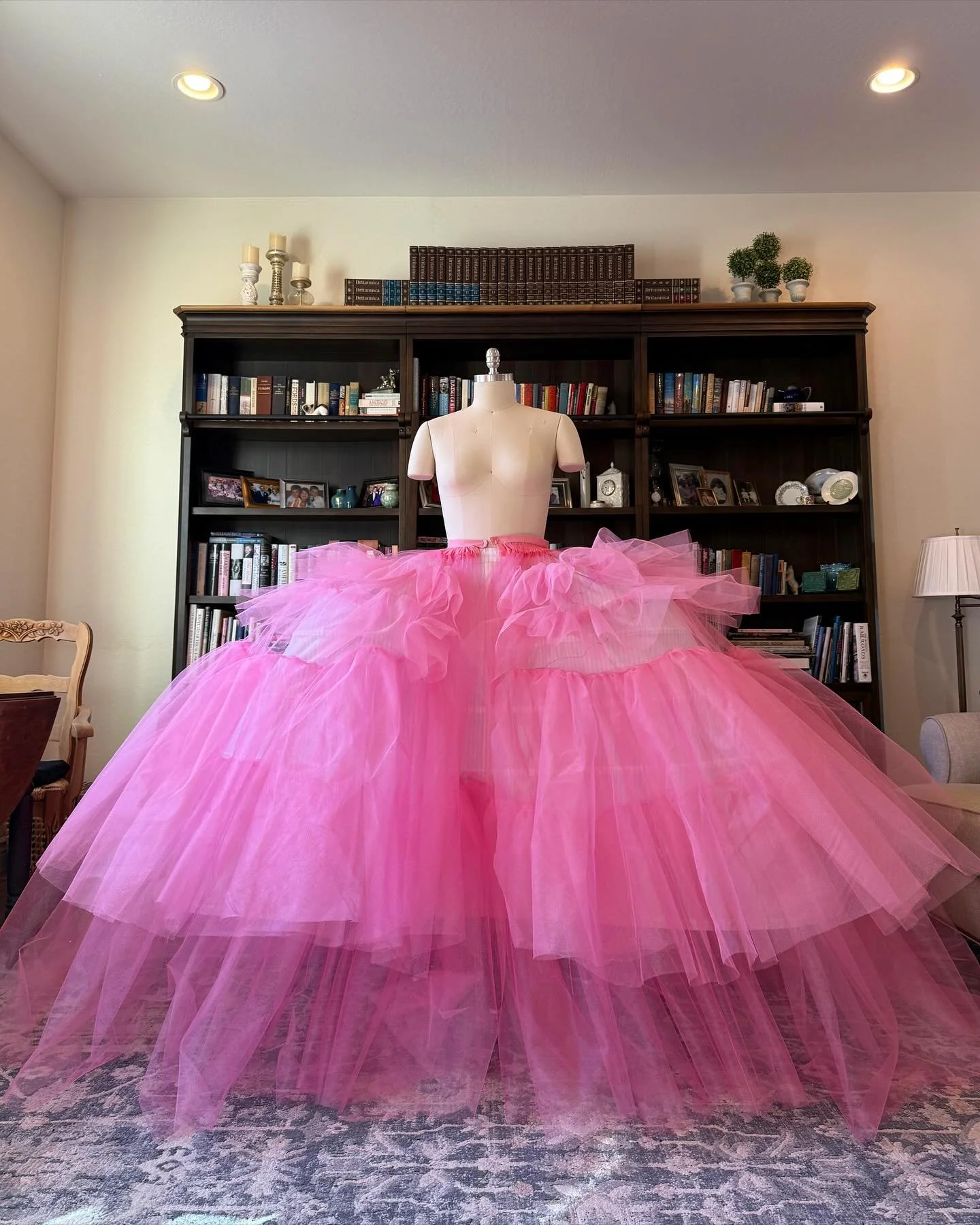 The great pink fluff, arghhh 💕 it will consume us all 😂
.
This monstrosity was a test of mental and physical will and I&rsquo;m very happy it&rsquo;s done. For the massive court gown I&rsquo;m making I wanted something fluffy underneath to help sup