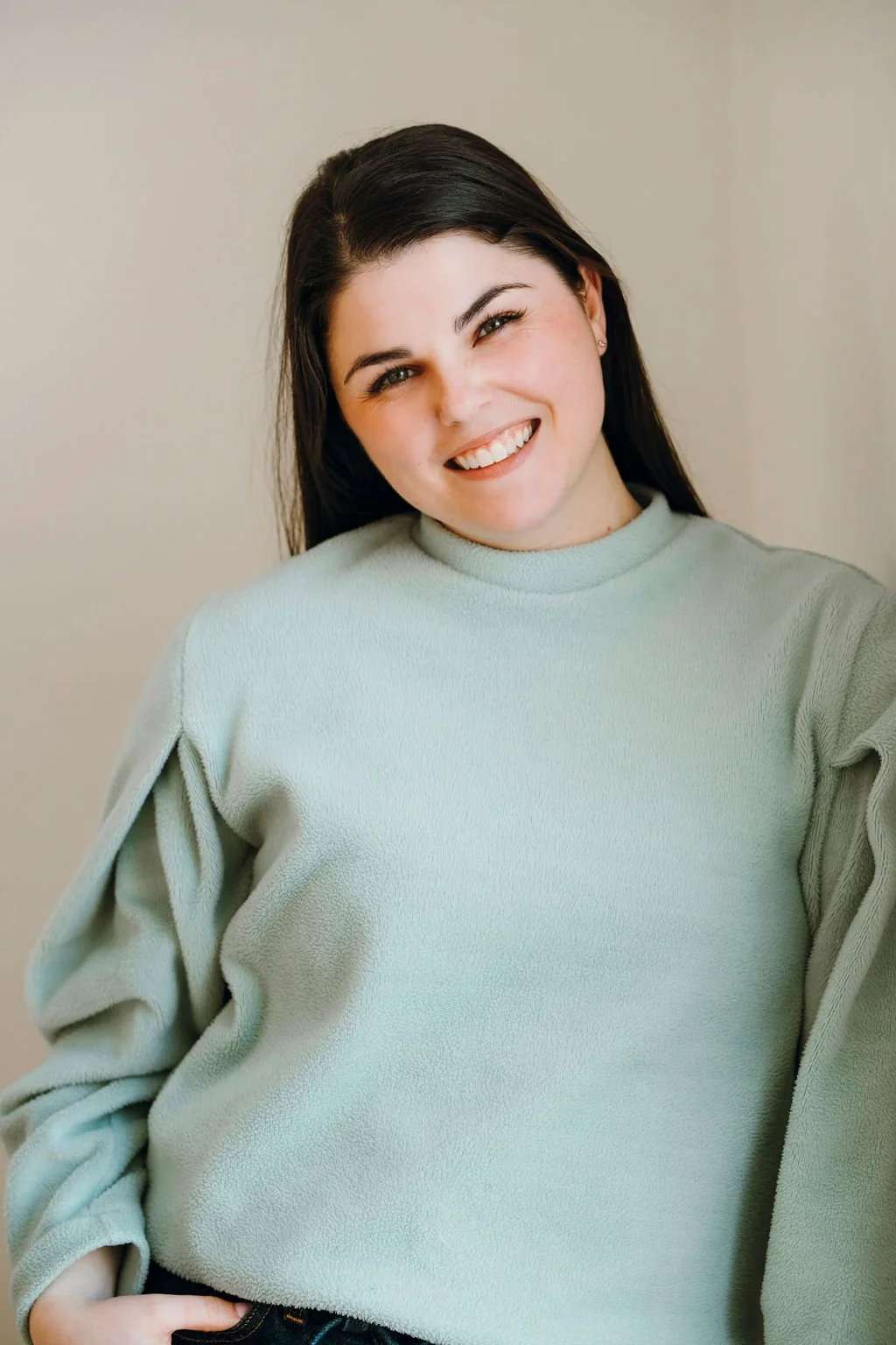 Je m'appelle Fanny Capuano, gestionnaire de projets spécialisée en conceptualisation et structure d'idées entrepreneuriales