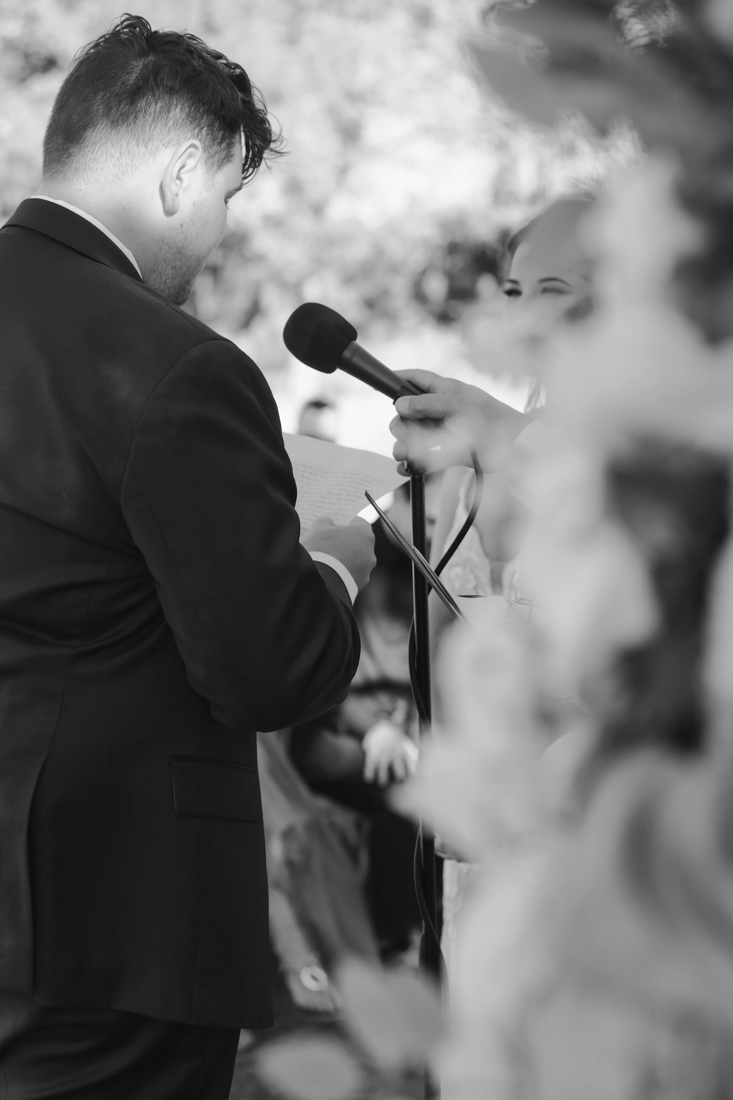  Emotional wedding vows during a faith-centered outdoor ceremony in Bend, Oregon 