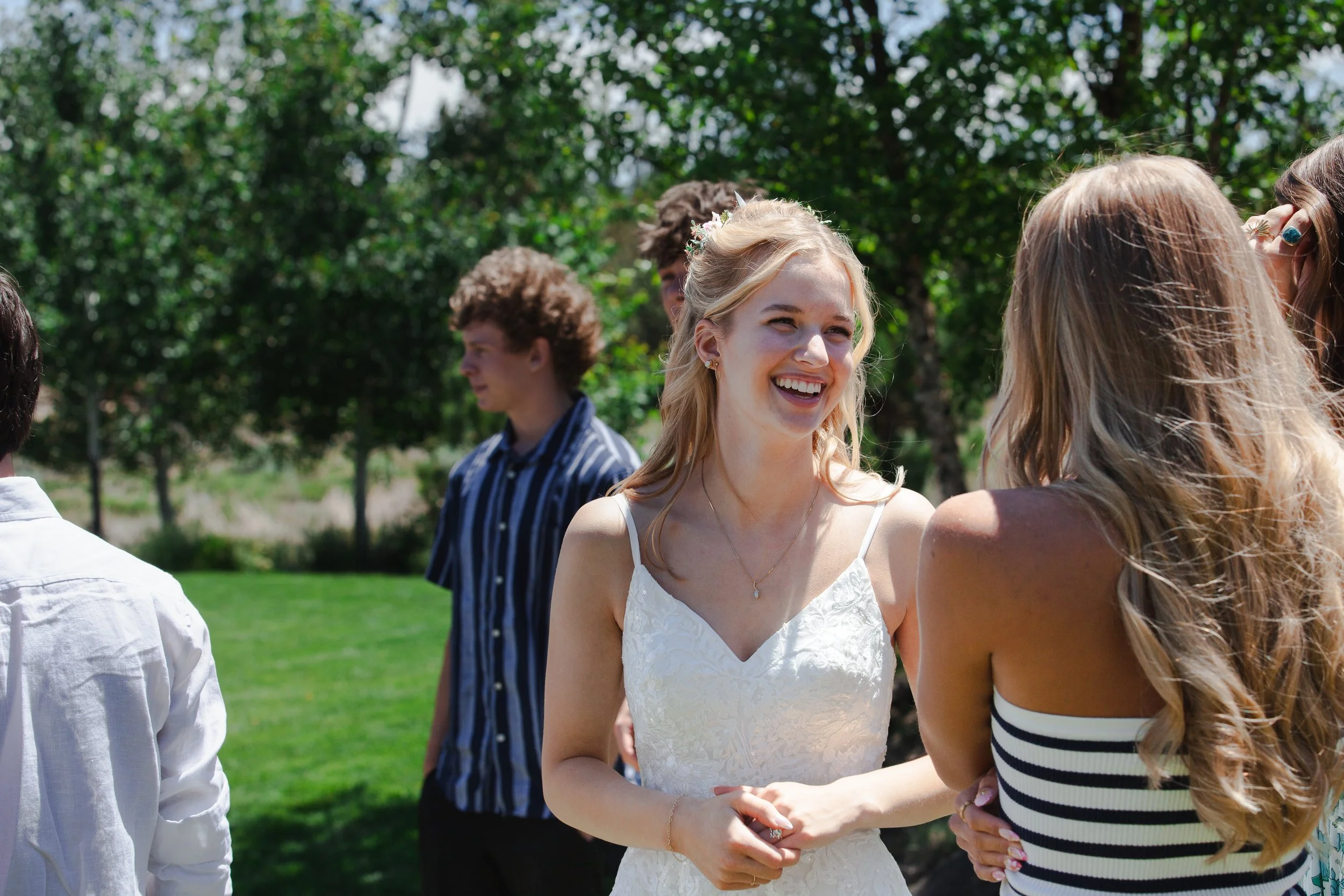 hanai-foundation-bend-oregon-wedding-getting-ready-first-look-bw-67.jpg