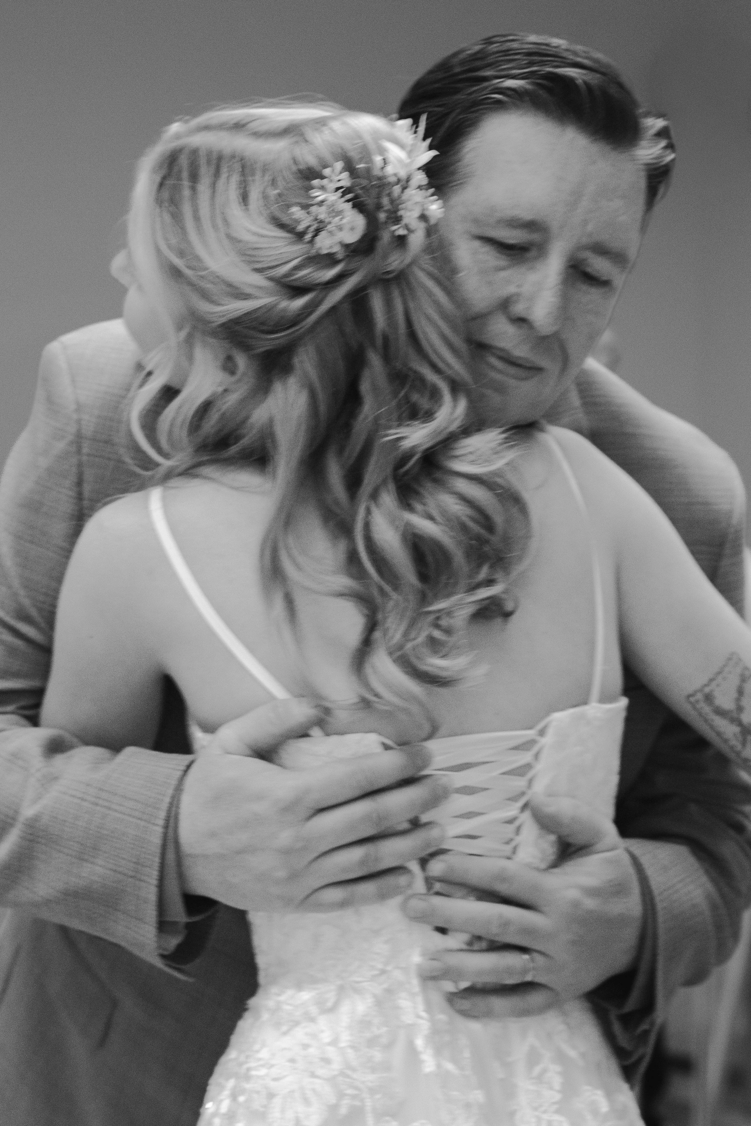 hanai-foundation-bend-oregon-wedding-ceremony-bw-38.jpg