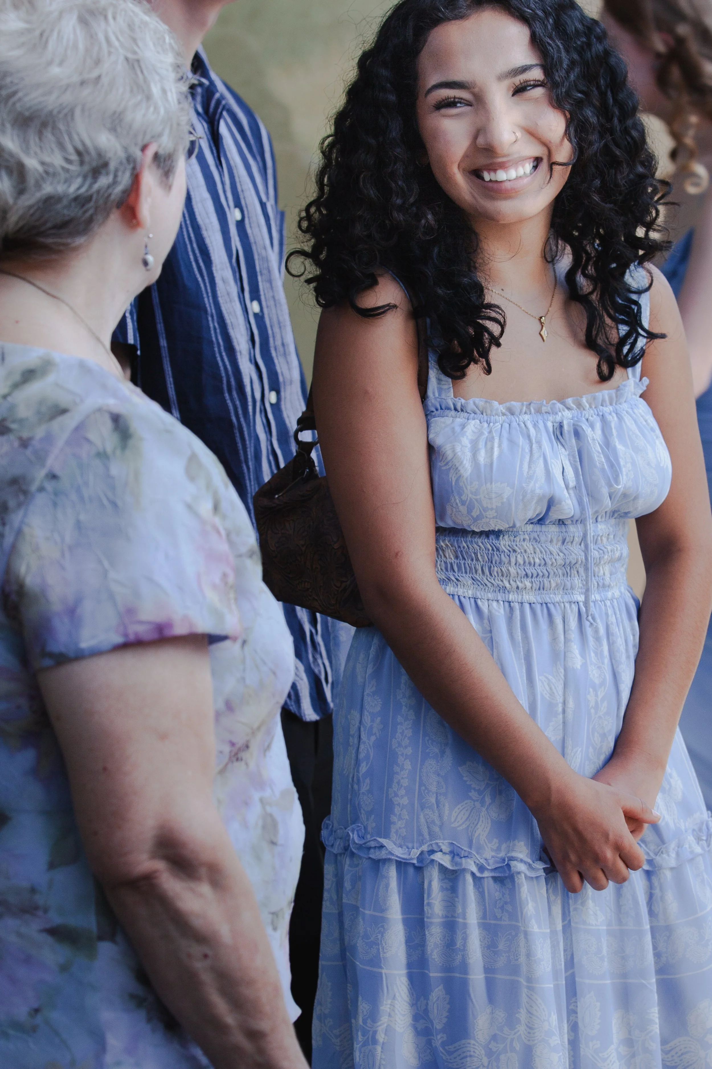 hanai-foundation-bend-oregon-wedding-getting-ready-first-look-bw-50.jpg