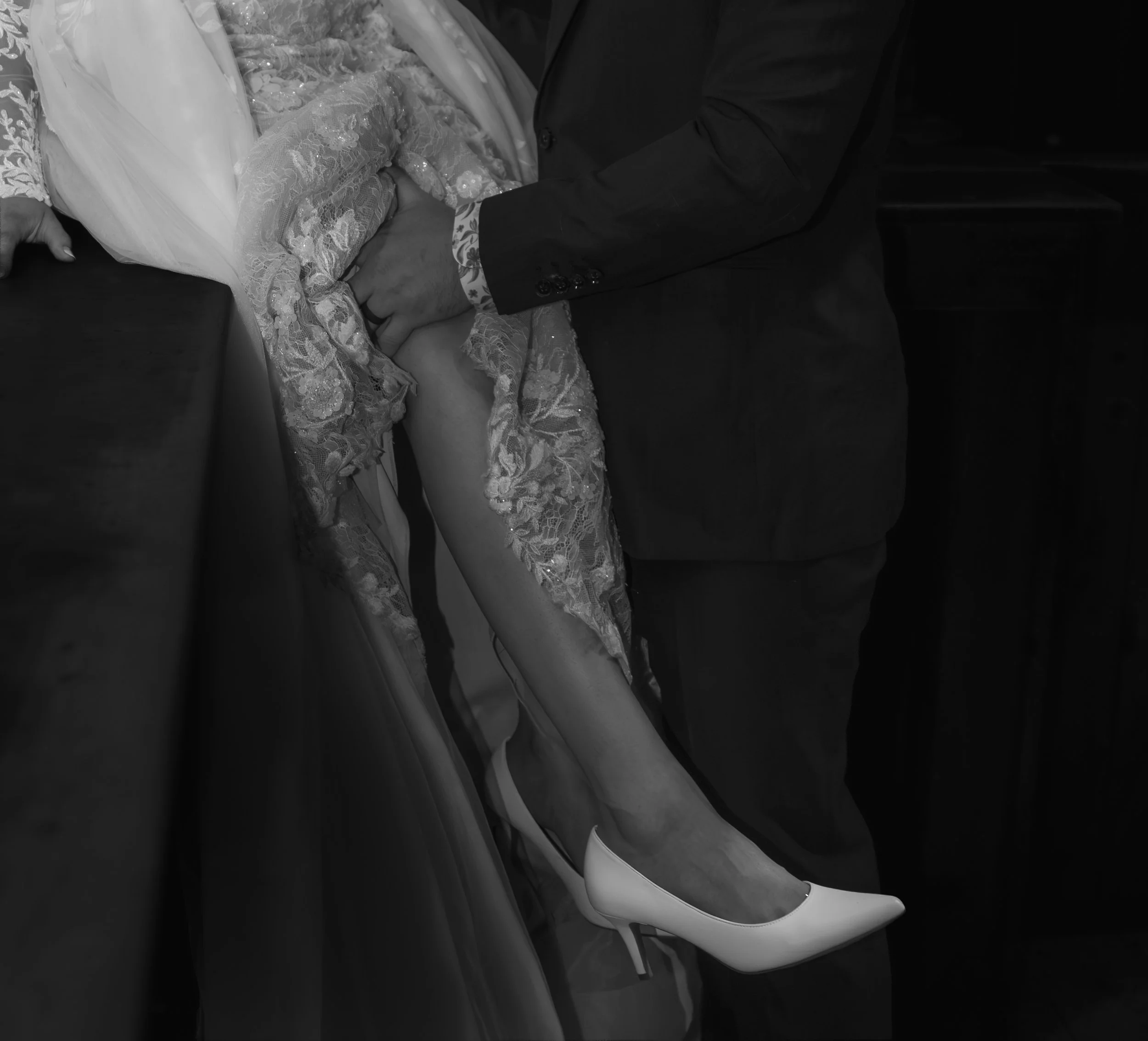 high-desert-museum-wedding-couple-portraits-bw-201.jpg