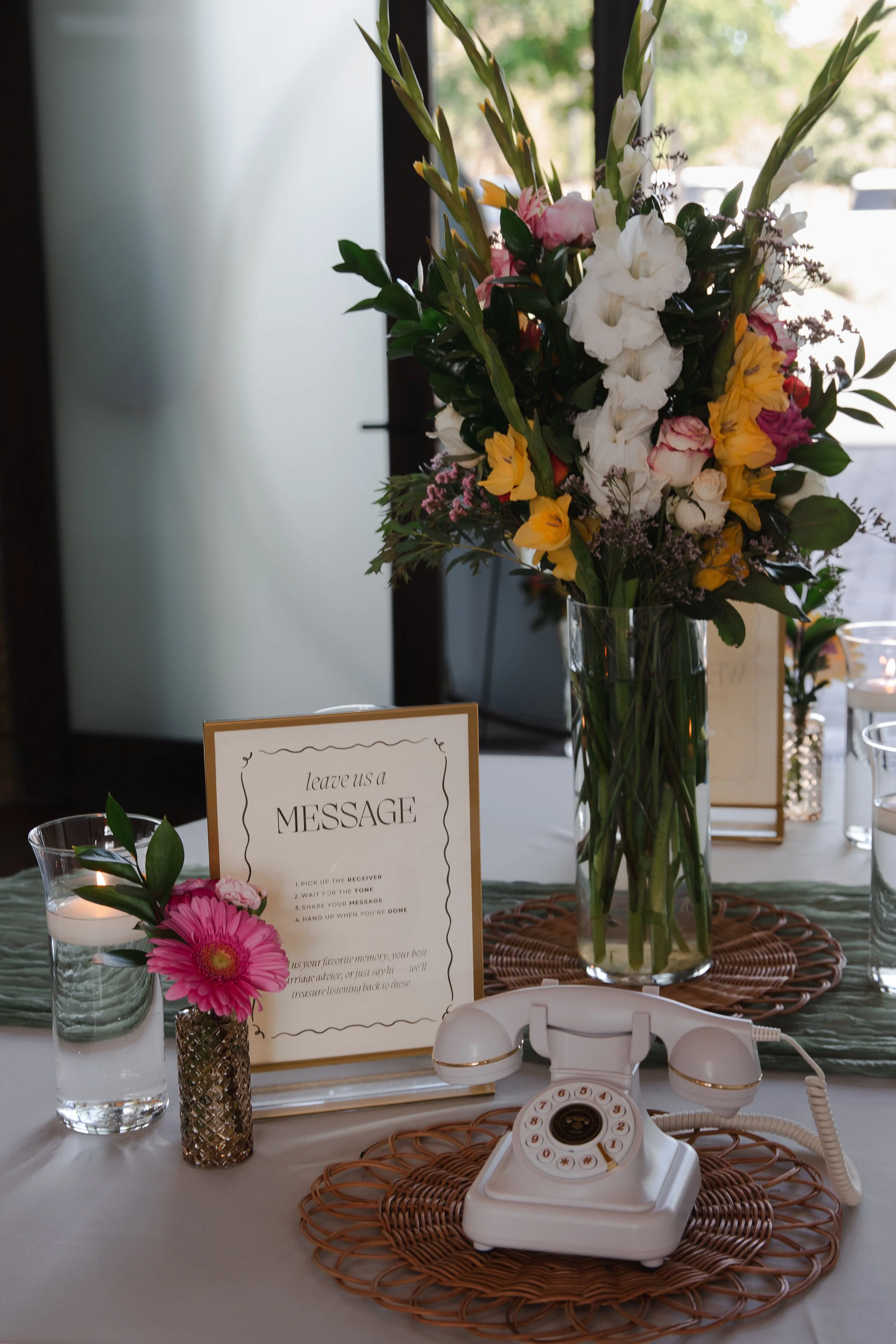 hanai-foundation-bend-oregon-wedding-getting-ready-first-look-bw-44.jpg