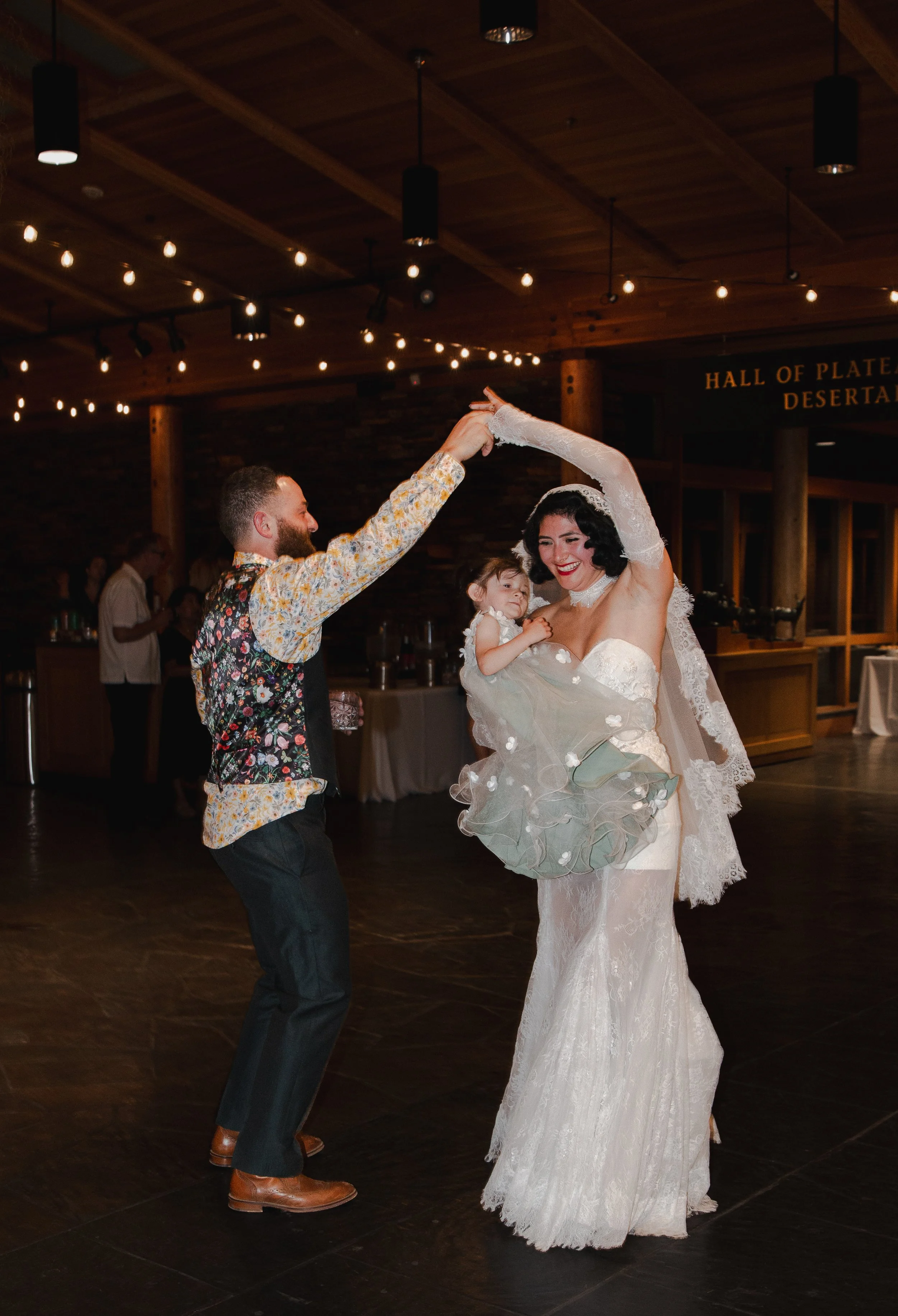 high-desert-museum-wedding-reception-portraits-104.jpg