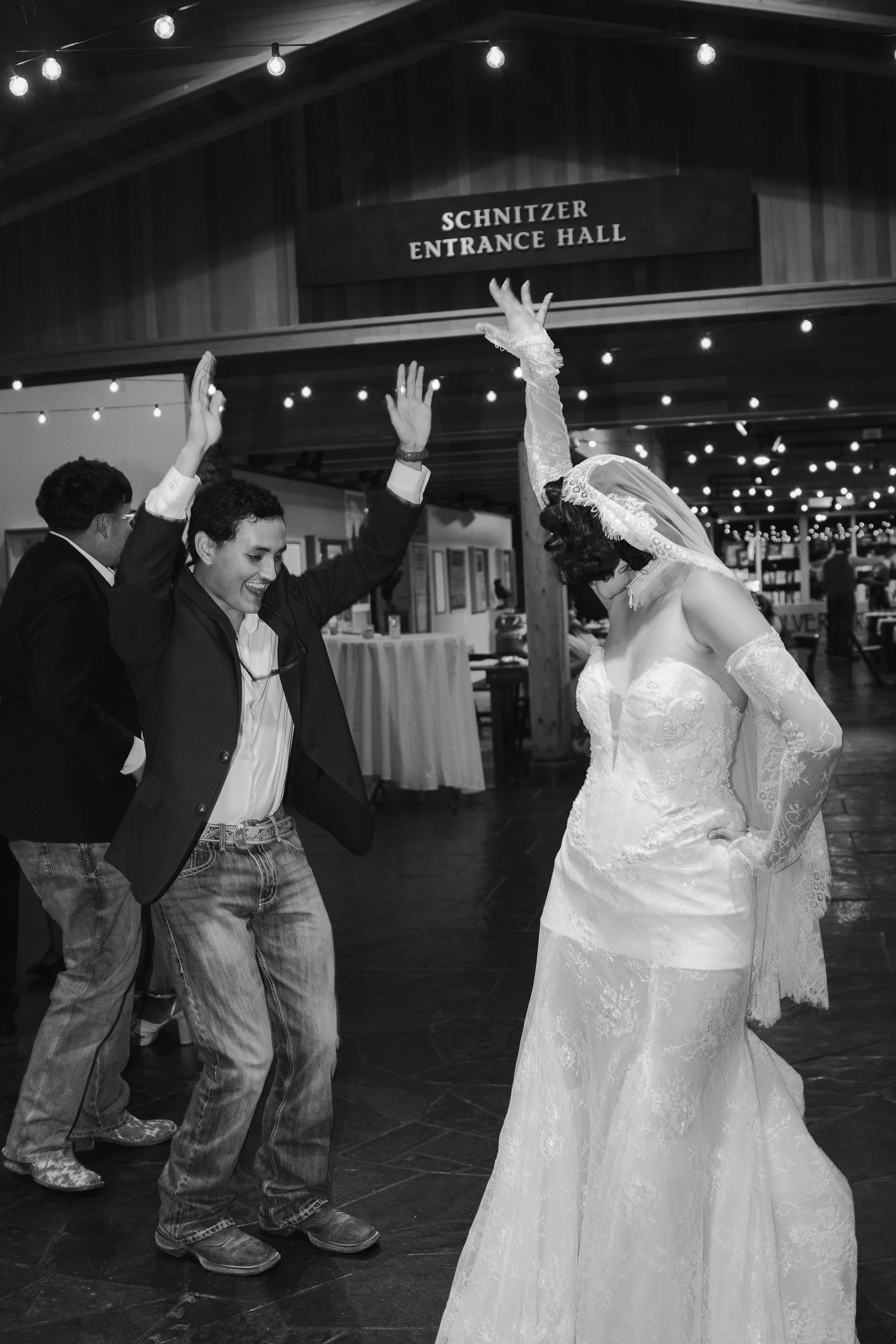 high-desert-museum-wedding-reception-celebration-bw-164.jpg