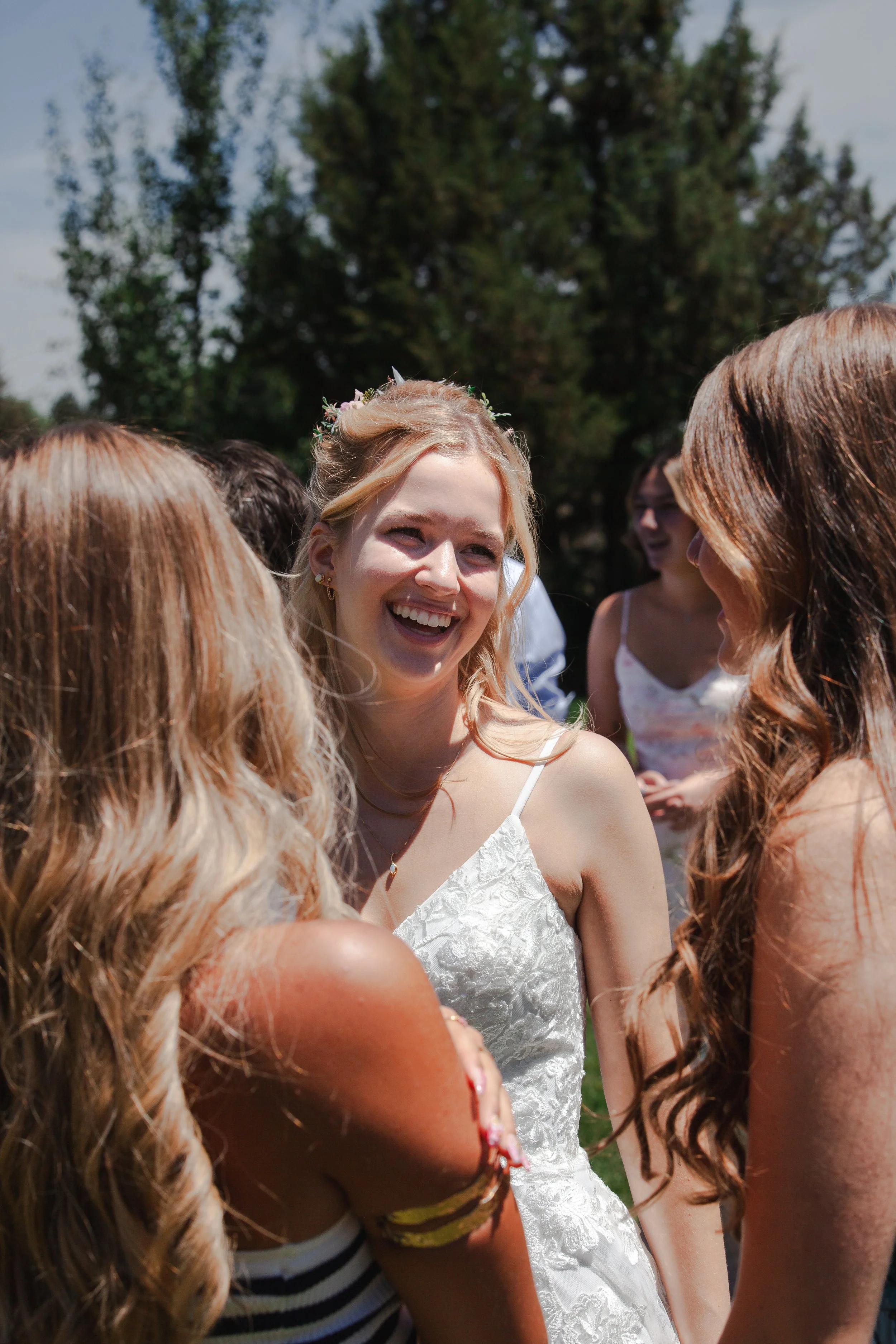 hanai-foundation-bend-oregon-wedding-getting-ready-first-look-bw-68.jpg