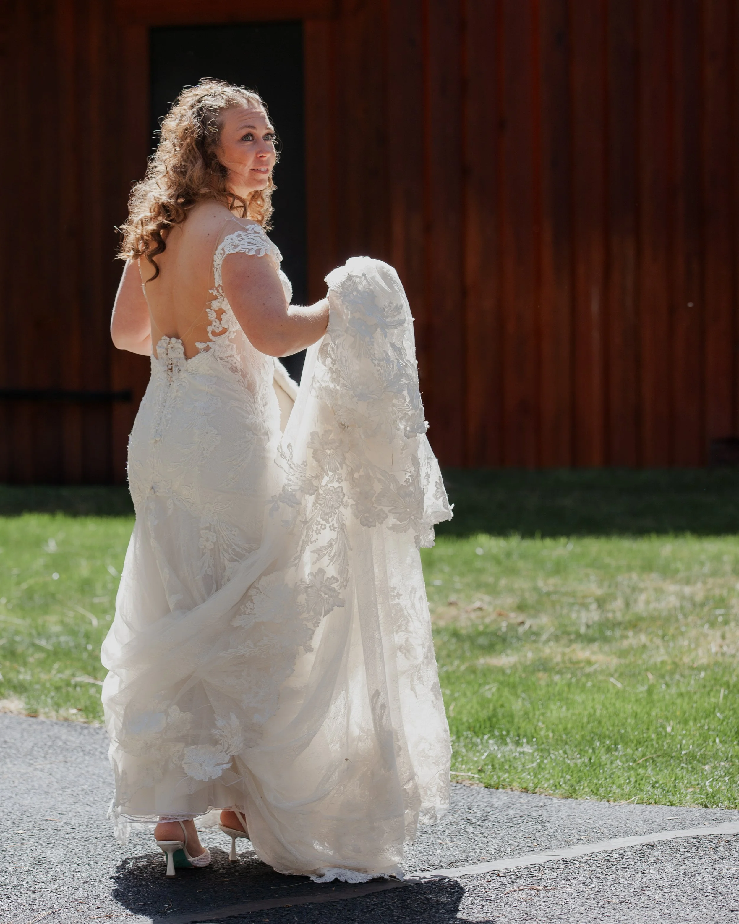 Romantic bridal portrait inspired by fine art photography. Five Pines Lodge Sisters Oregon. 