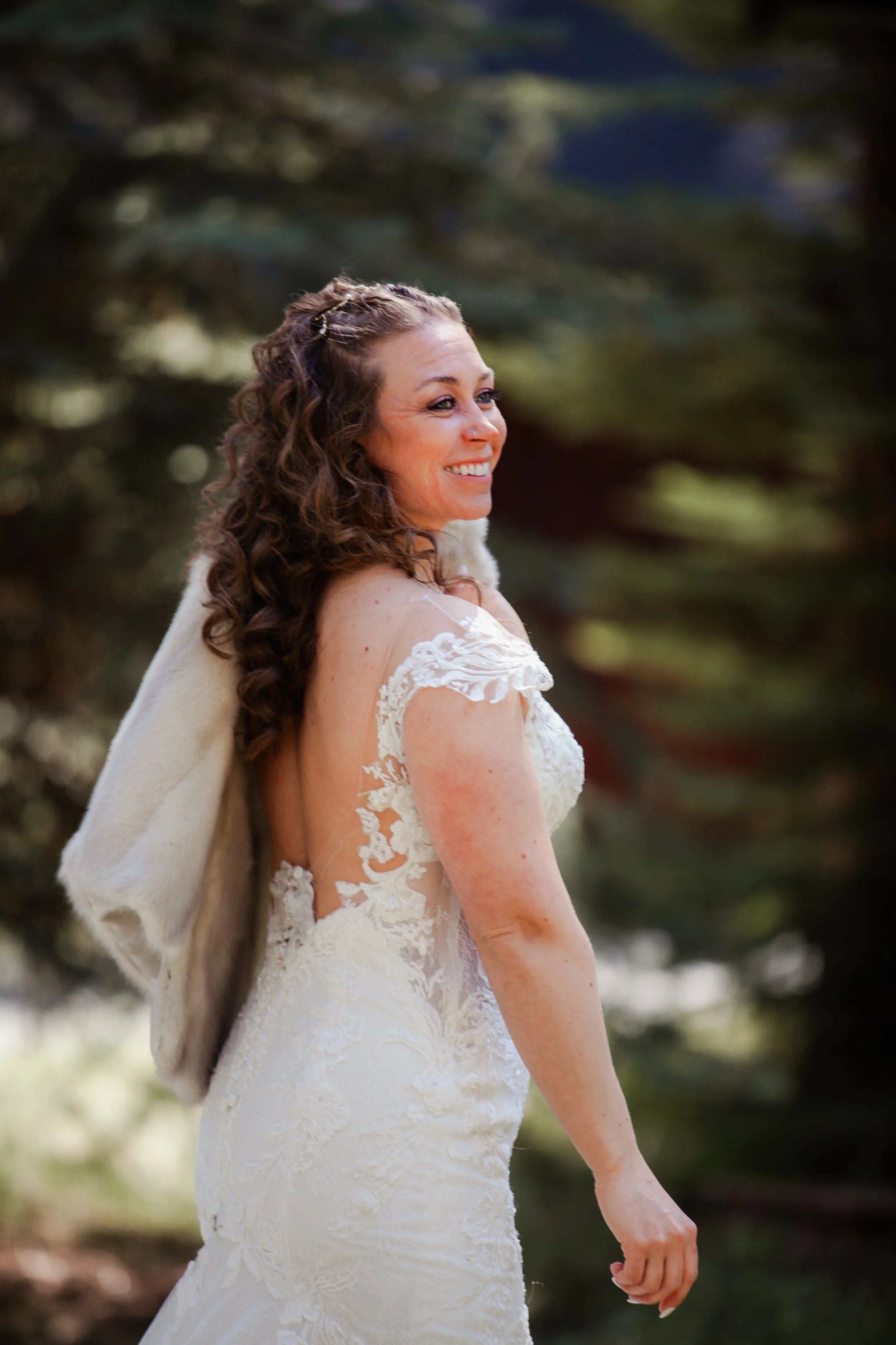 Romantic bridal portrait inspired by fine art photography. Five Pines Lodge Sisters Oregon. 