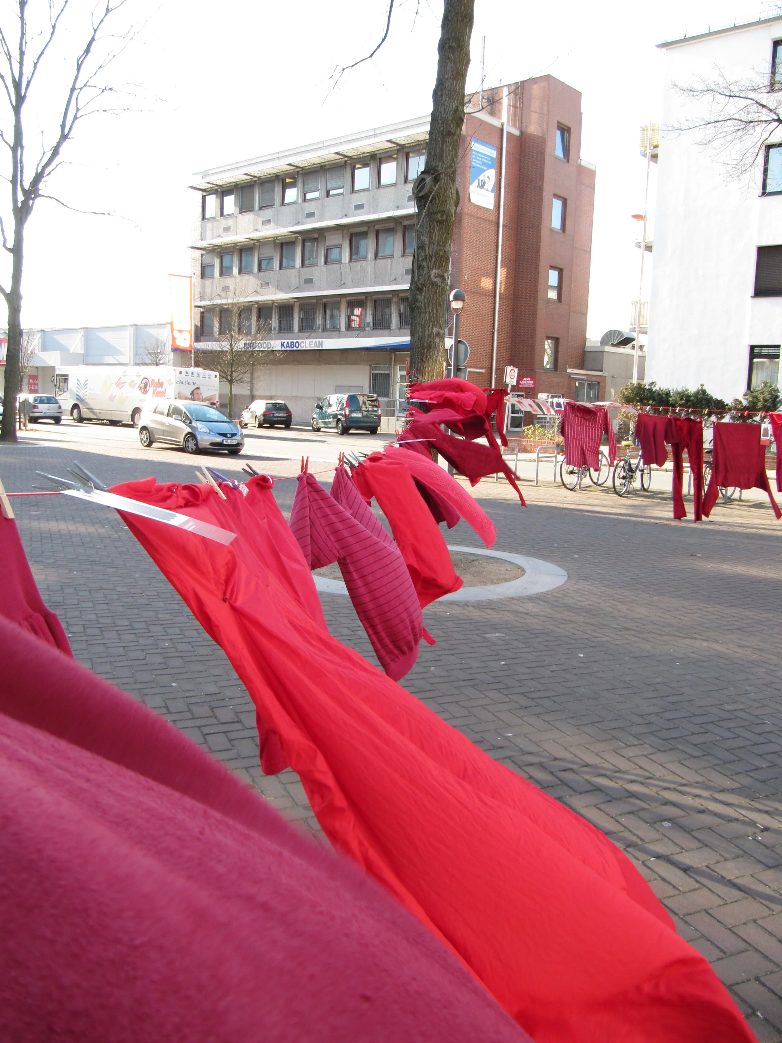 Scharlachrot Eröffnung Marktplatz (Foto-Dina Koper).JPG