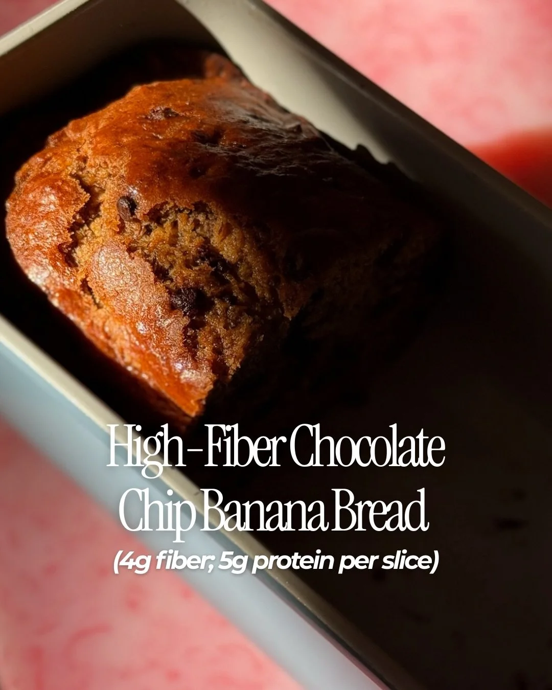 Roses are red, bananas are sweet&hellip; 🍌🤍 This High-Fiber Chocolate Chip Banana Bread is the ultimate Valentine&rsquo;s treat! 

4g fiber, 5g protein per slice, and packed with love (and chocolate). Perfect for keeping you full, balancing hormone