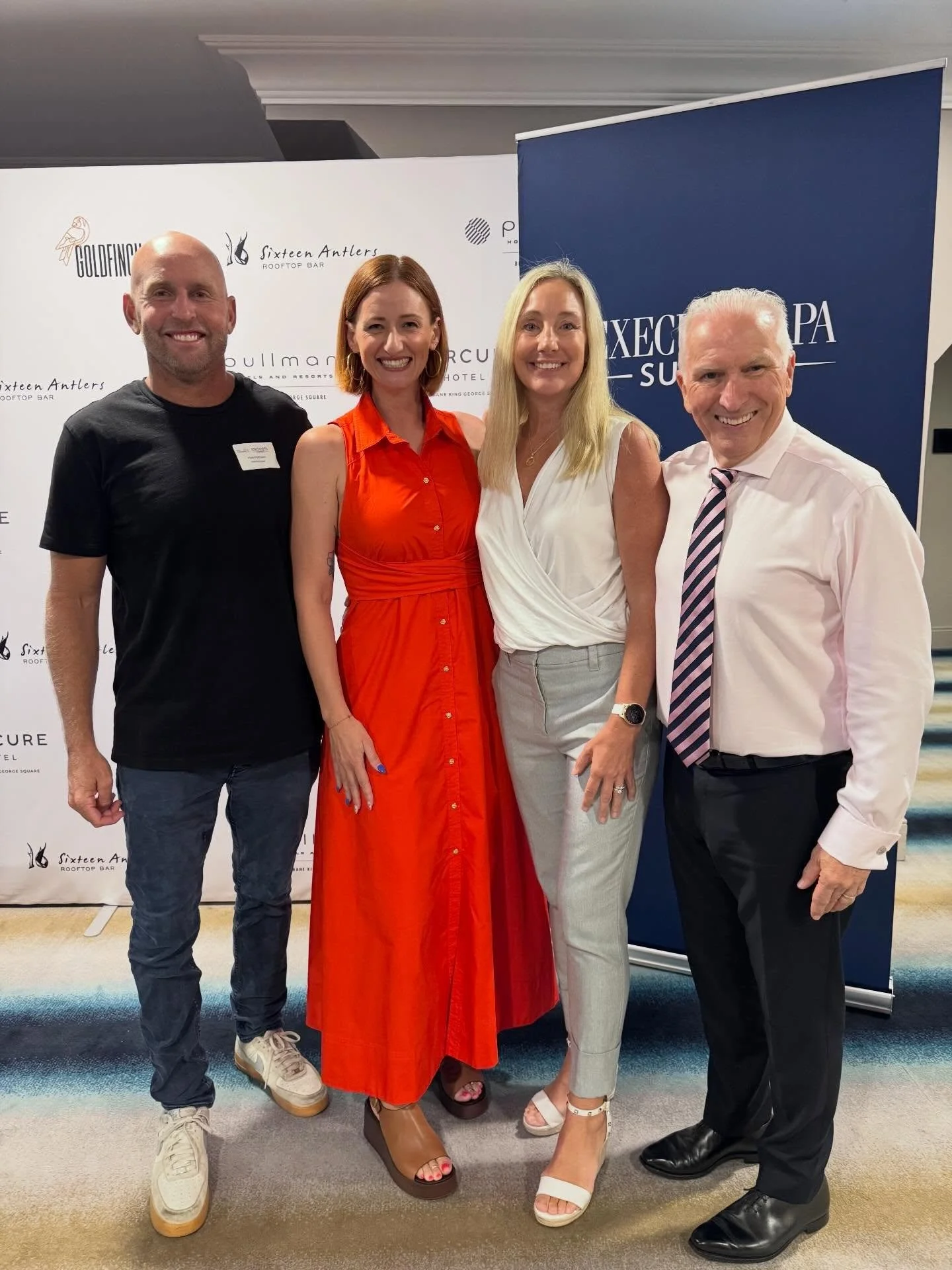 What a great day - sharing the stage with three other incredible speakers for @executivepamedia at their annual Executive PA Summit. 

🎤 @keithabrahamcsp spoke about understanding what drives you and setting a big bold goal.
🎤 @markmathewssurf 🌊 t