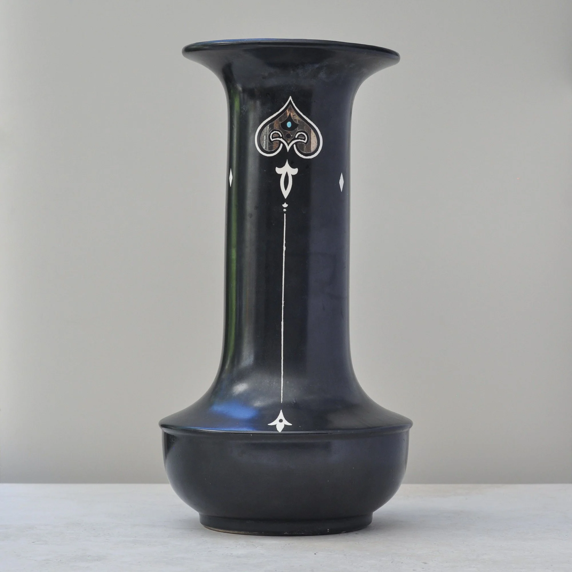 Large Art Nouveau Shelley vase with stylised white and silver decoration on dark ground, England c.1900