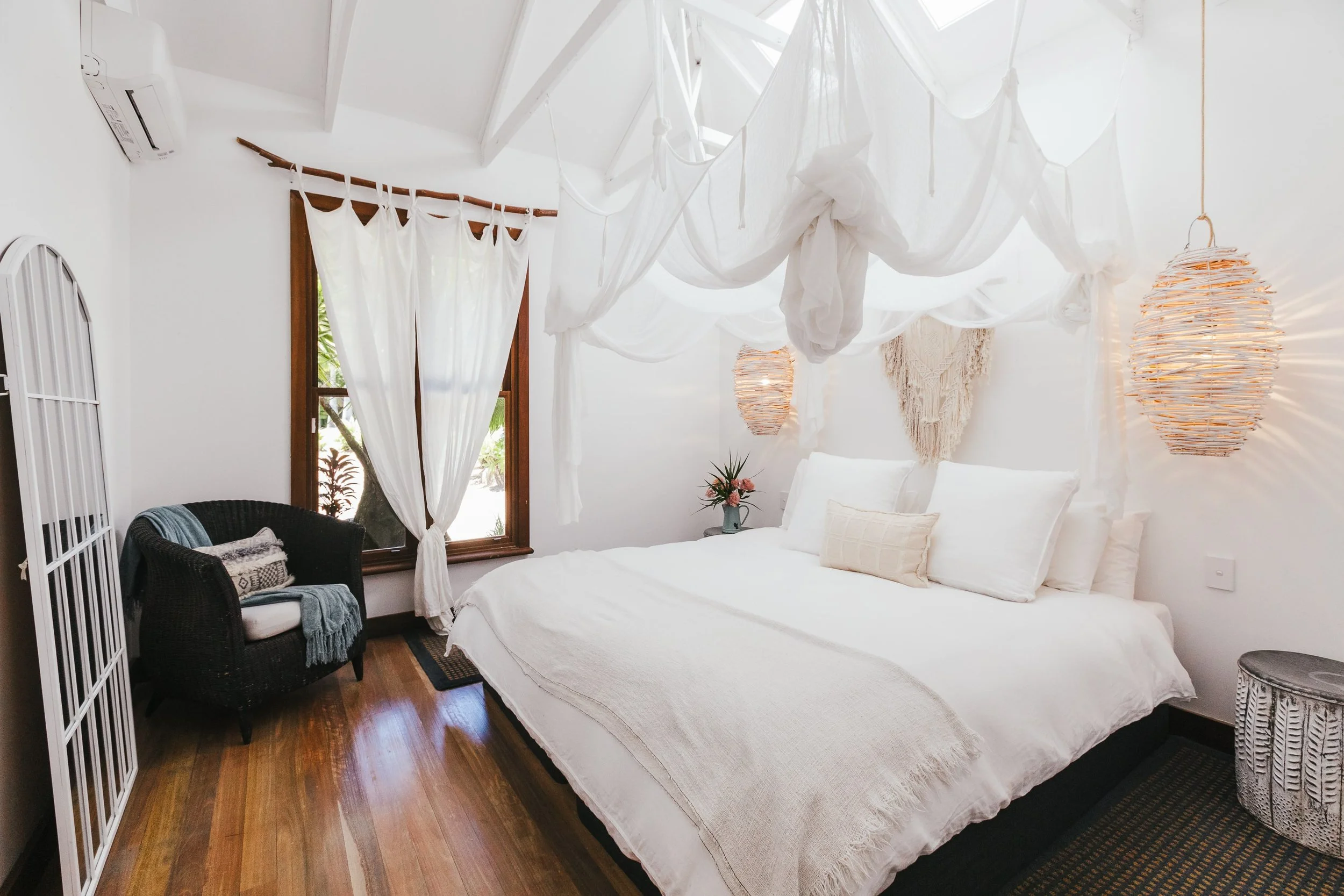 TheHouse_H2SuiteBedroom-min.jpg