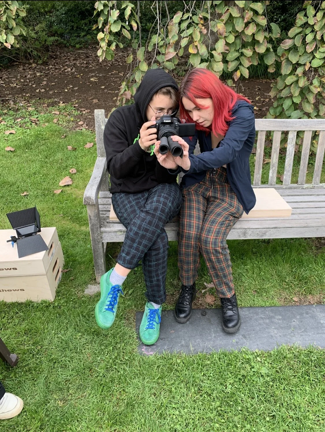 THE WINGED DETECTIVES (2022)