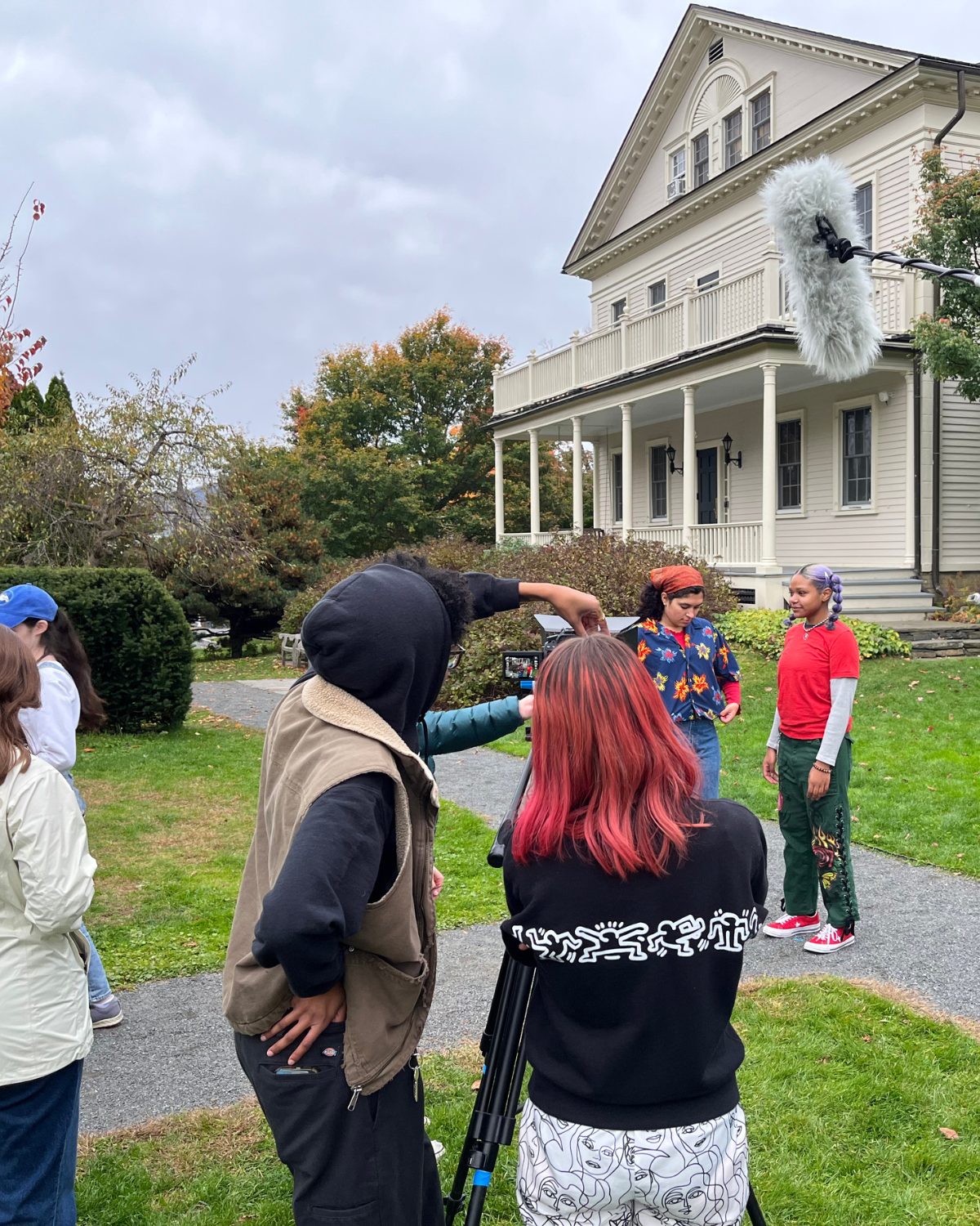 THE WINGED DETECTIVES (2022)