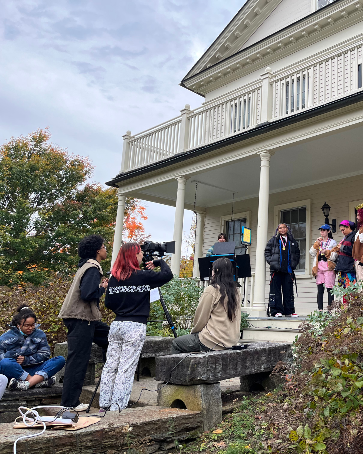 THE WINGED DETECTIVES (2022)