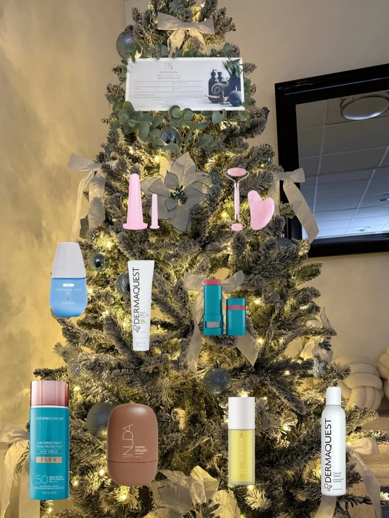 All I want for Christmas is&hellip; 
Good skin care 😉

#EstheticianLife #MedSpaVibes #BeautyBusiness #SkincareProfessional #FacialGoals FaithfulBeauty #SupportLocalBusiness #BookYourFacial #GiftSkinCare #christmasgifts