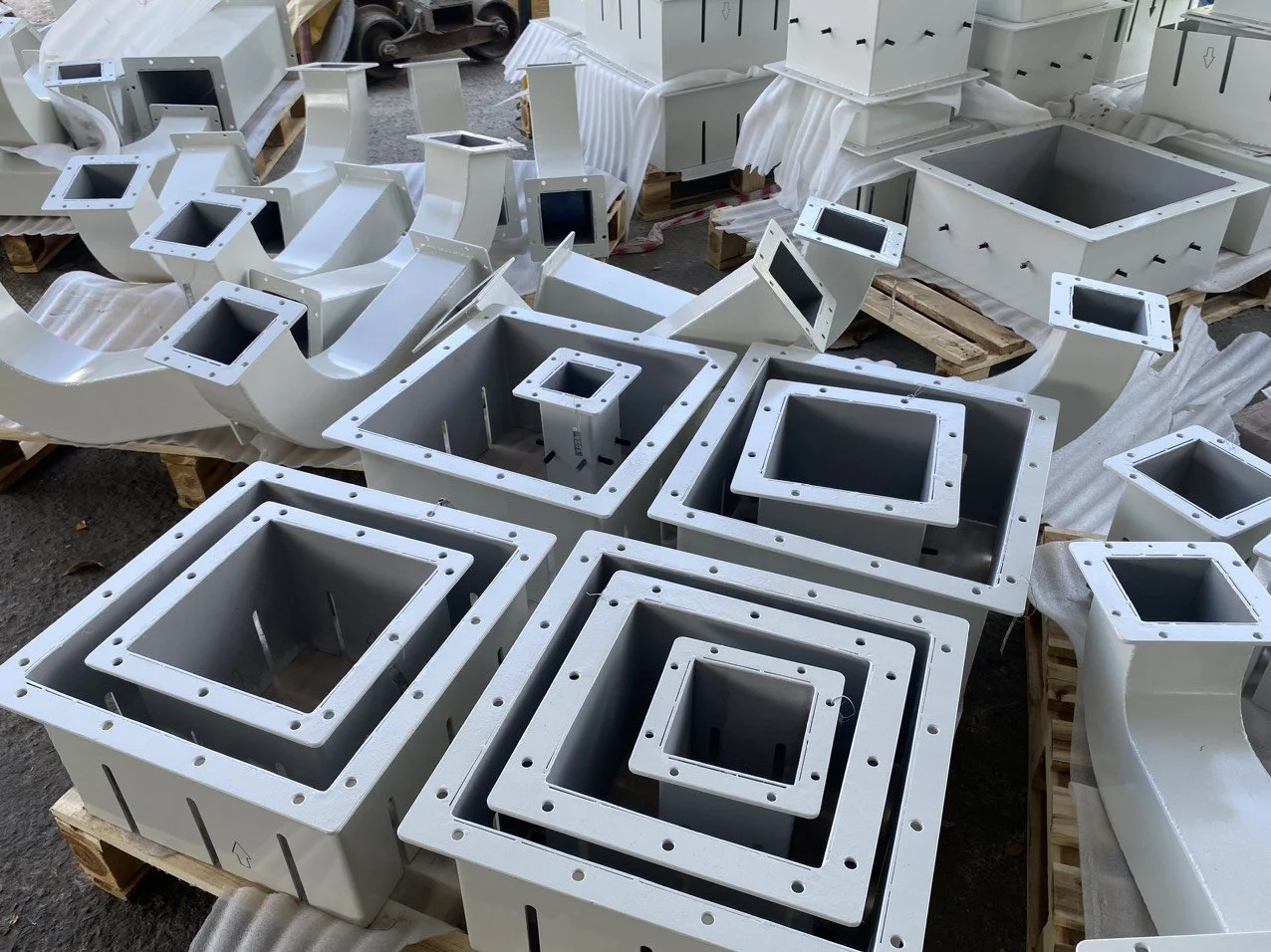 Delivered turnkey chute and duct fabrication including engineering, material supply and mechanical fabrication works.