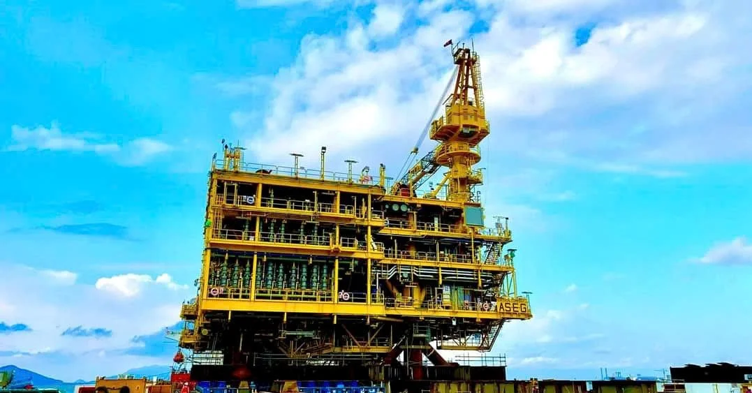 Delivered fireproofing systems for methanol production facilities, enhancing structural fire protection and safety compliance.