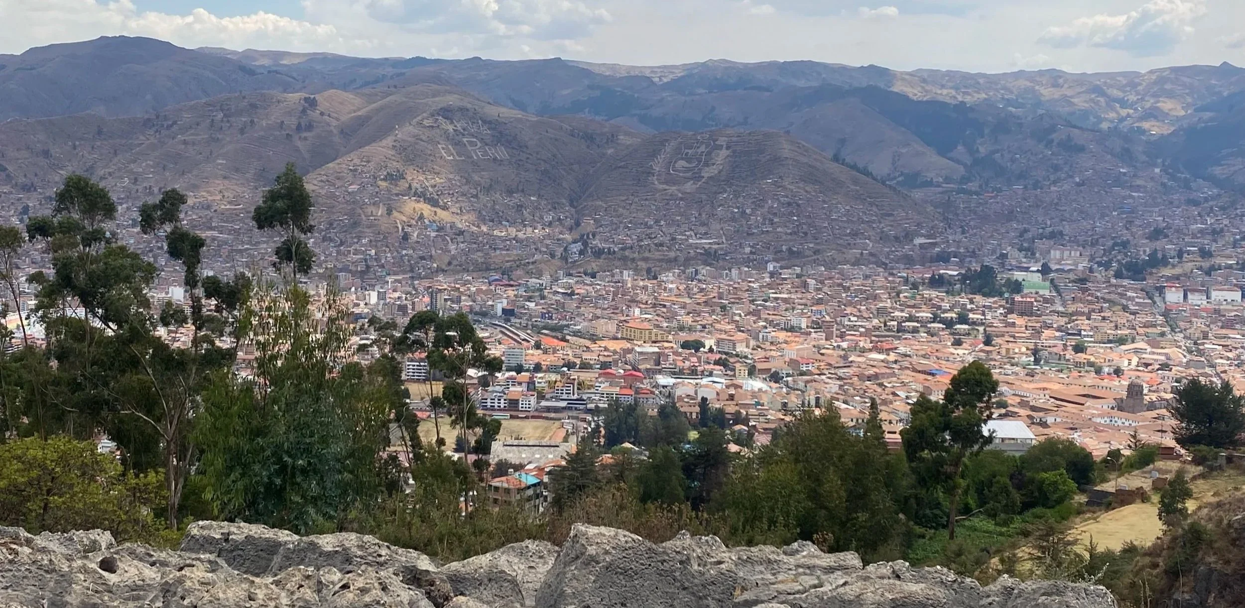 cusco peru cty skyline mountain town