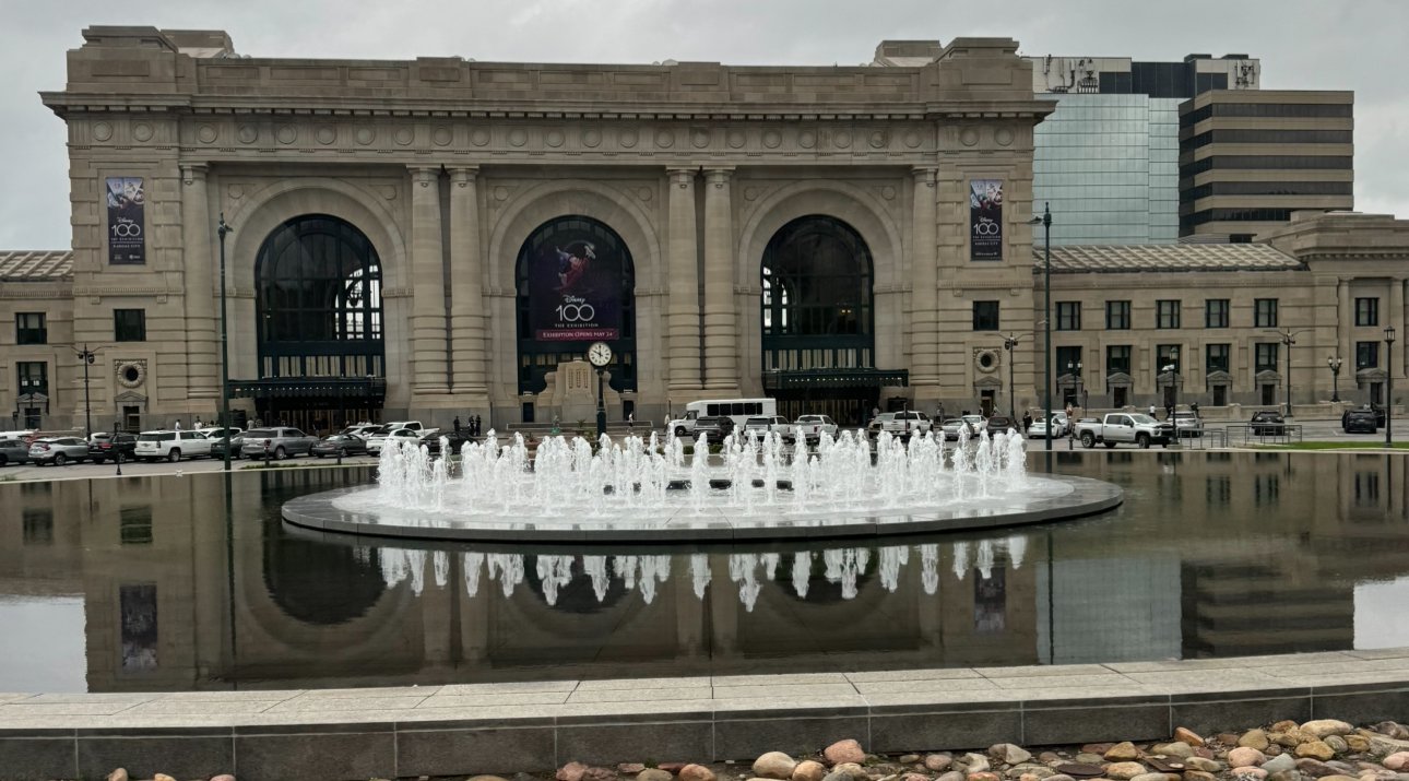 Union Station in Kansas City with fountains in the foreground.