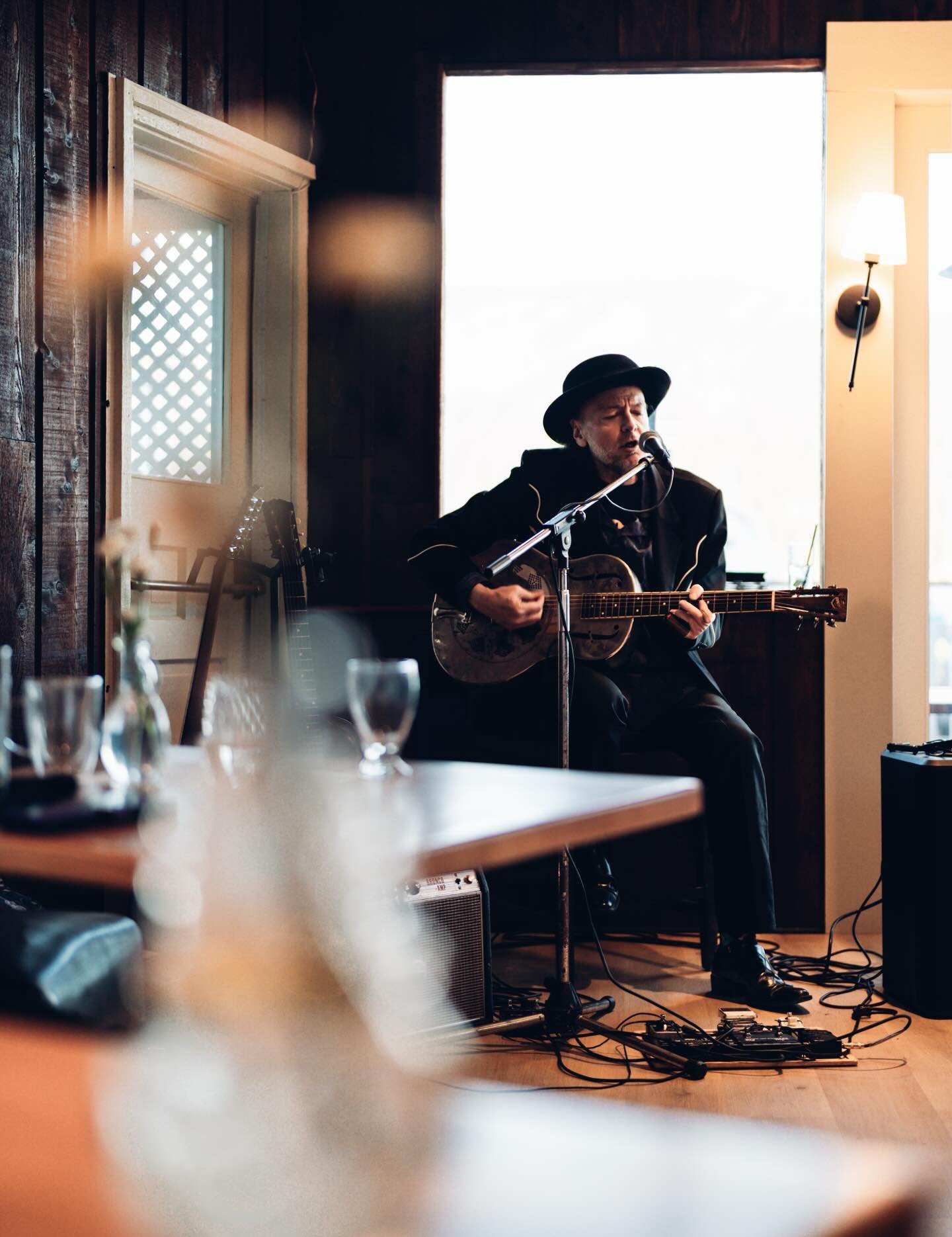 Last time @gogoguitar took the stage, we sold out.
Valentine&rsquo;s Day? Also sold out.

If you&rsquo;ve felt like you just missed out, this is your ample warning 👀

Join us for an afternoon of live music with
🎸 @turncliffmccoy 
✨ with special gue