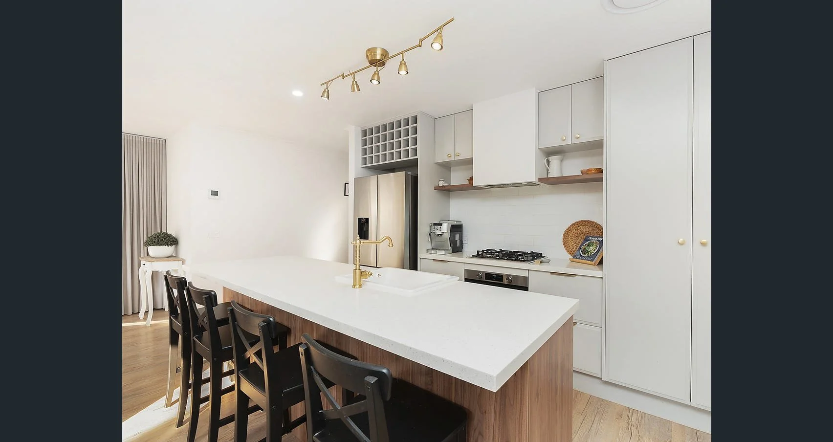 kitchen 4.jpg