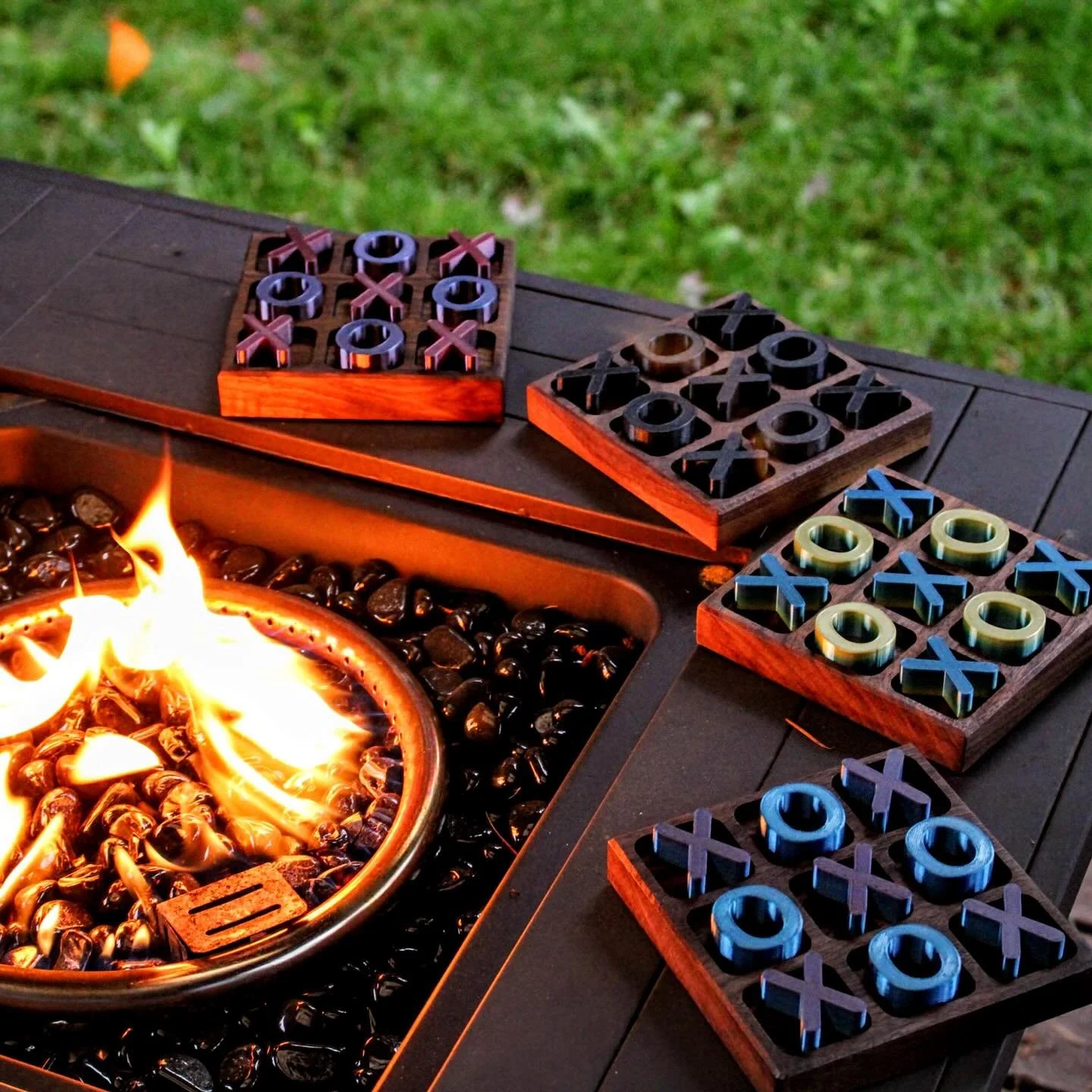 Walnut Tic Tac Toe boards with 3D printed X and O pieces. Available on my website
.
.
.
@onefinitycnc