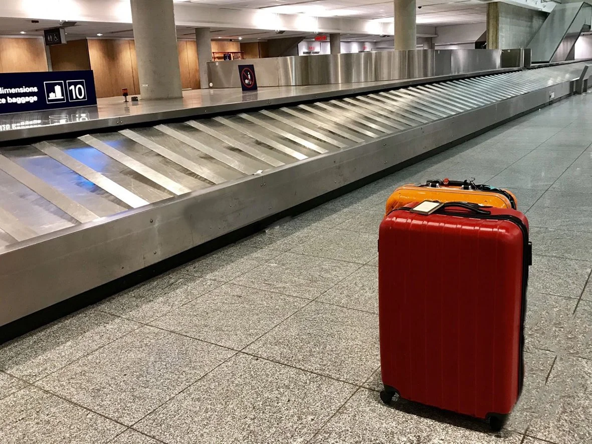 lost-luggage-at-carrousel.jpg