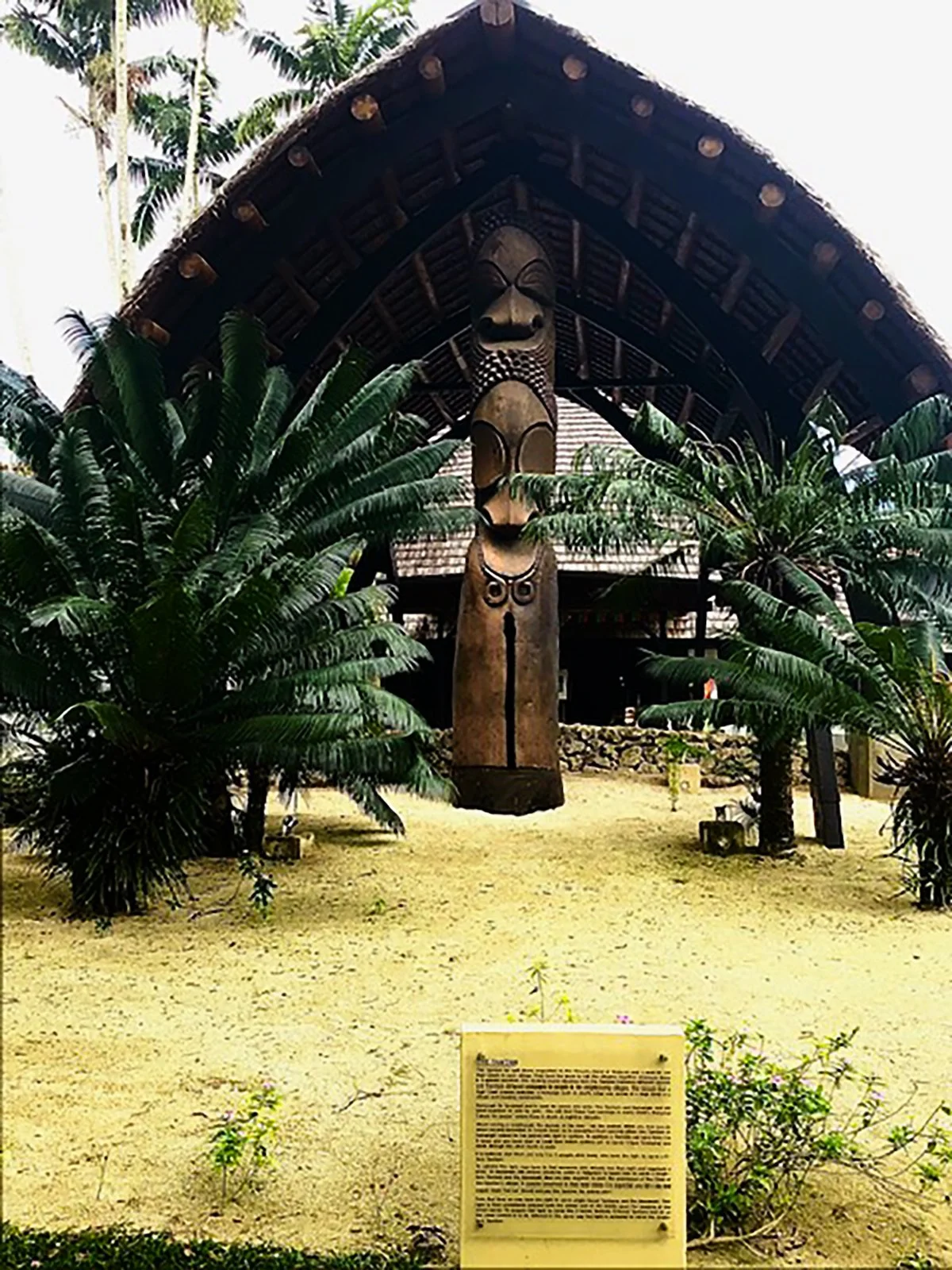 Holiday Inn &amp; Port Vila Restaurant, Reviews